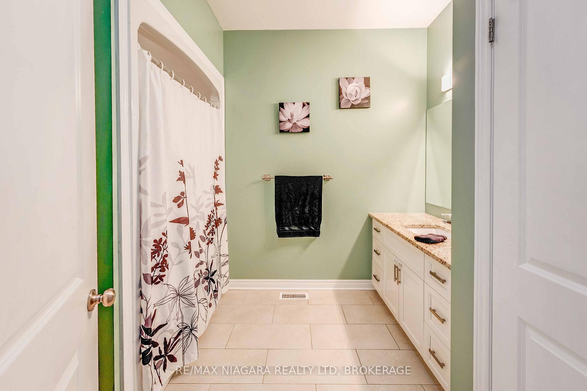 Photo 19 of Unit B, 90 Ormond Street, Thorold, Thorold Downtown — HOMEH