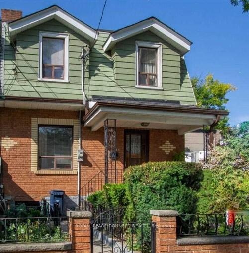 Front of Unit 2nd, 784 Adelaide Street W