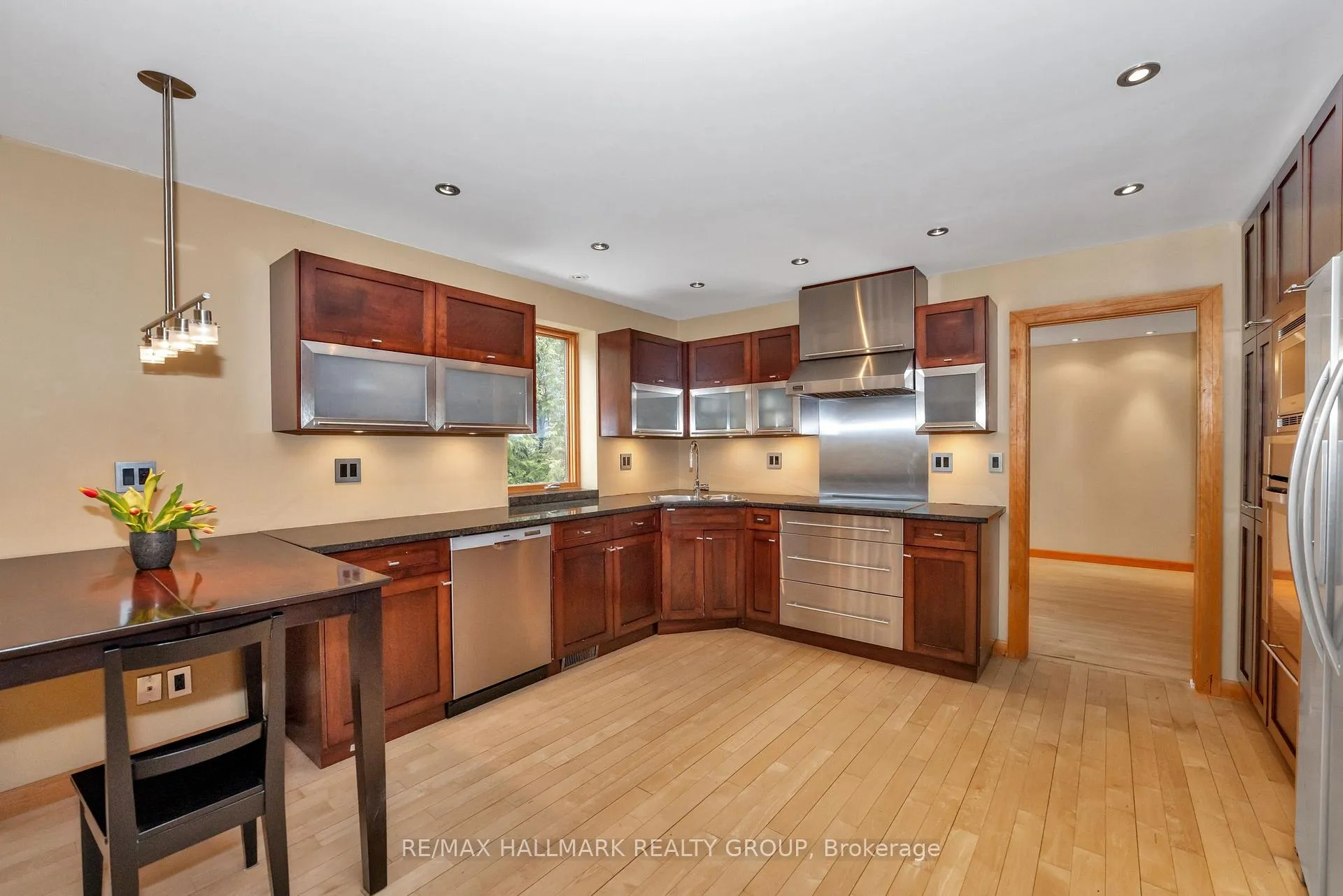 Photo 118 of 42 Twilight (Davidson) Crescent, Ottawa, Rothwell Heights — HOMEH