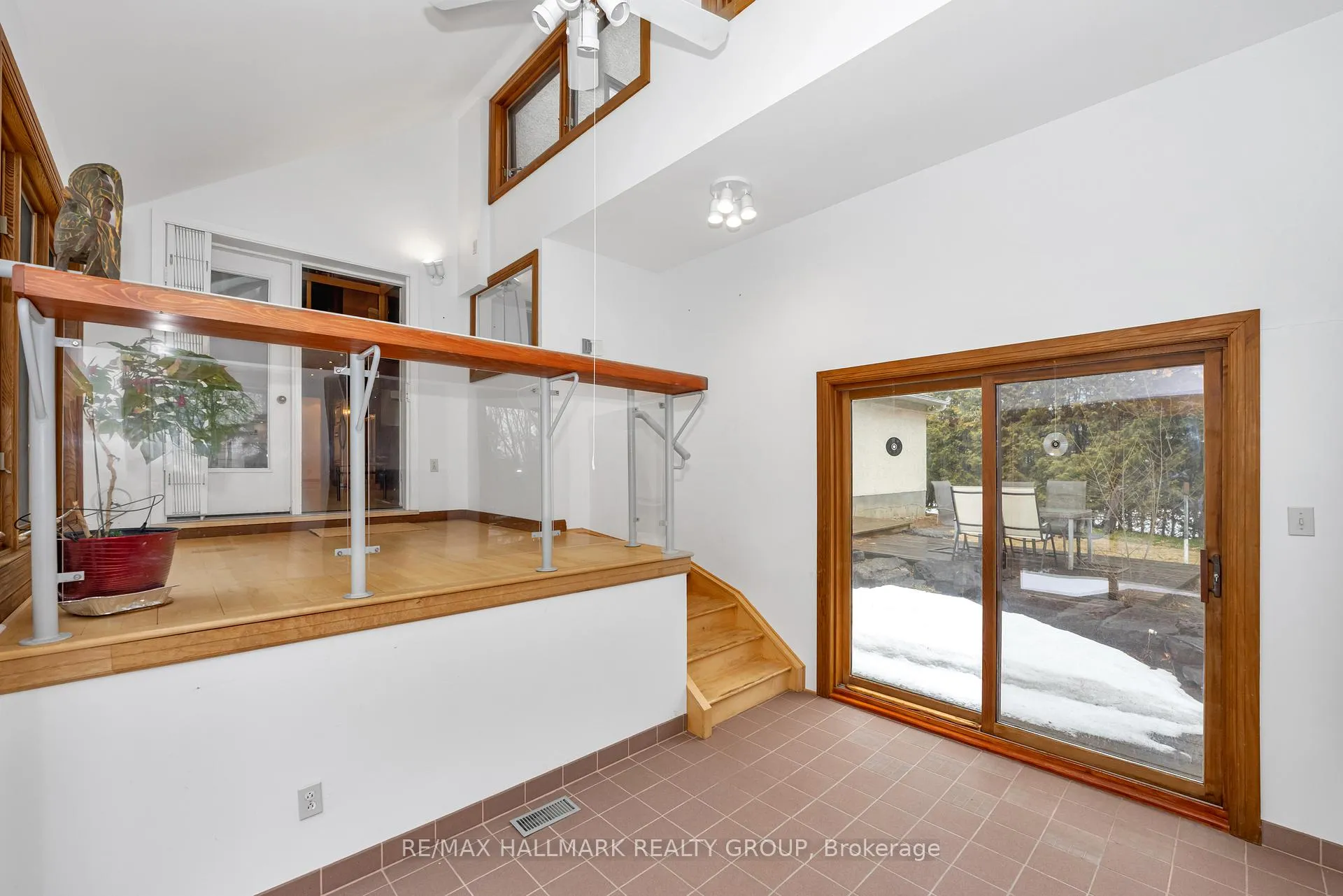 Photo 190 of 42 Twilight (Davidson) Crescent, Ottawa, Rothwell Heights — HOMEH