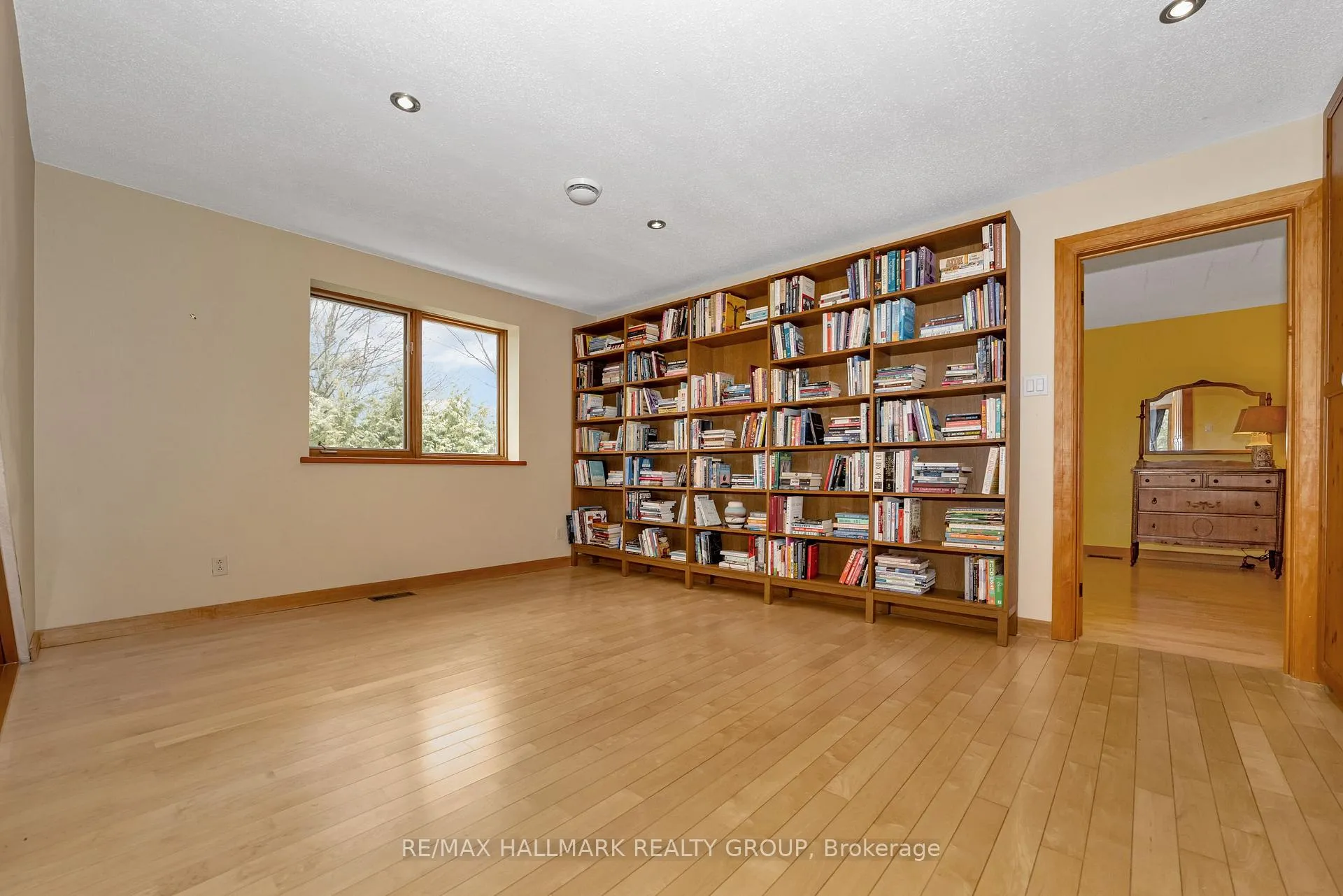 Photo 262 of 42 Twilight (Davidson) Crescent, Ottawa, Rothwell Heights — HOMEH