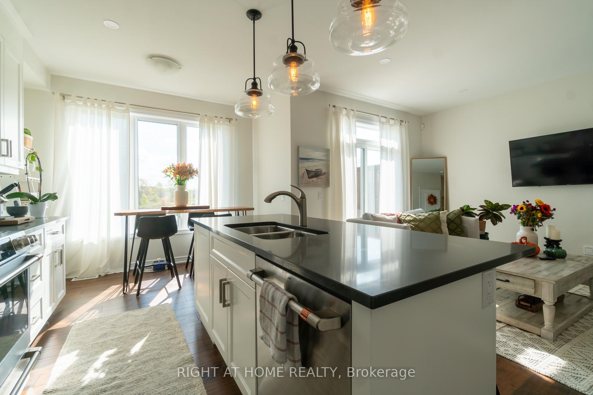 Photo 11 of 21 Lamb Crescent, Thorold, Hurricane/Merrittville — HOMEH