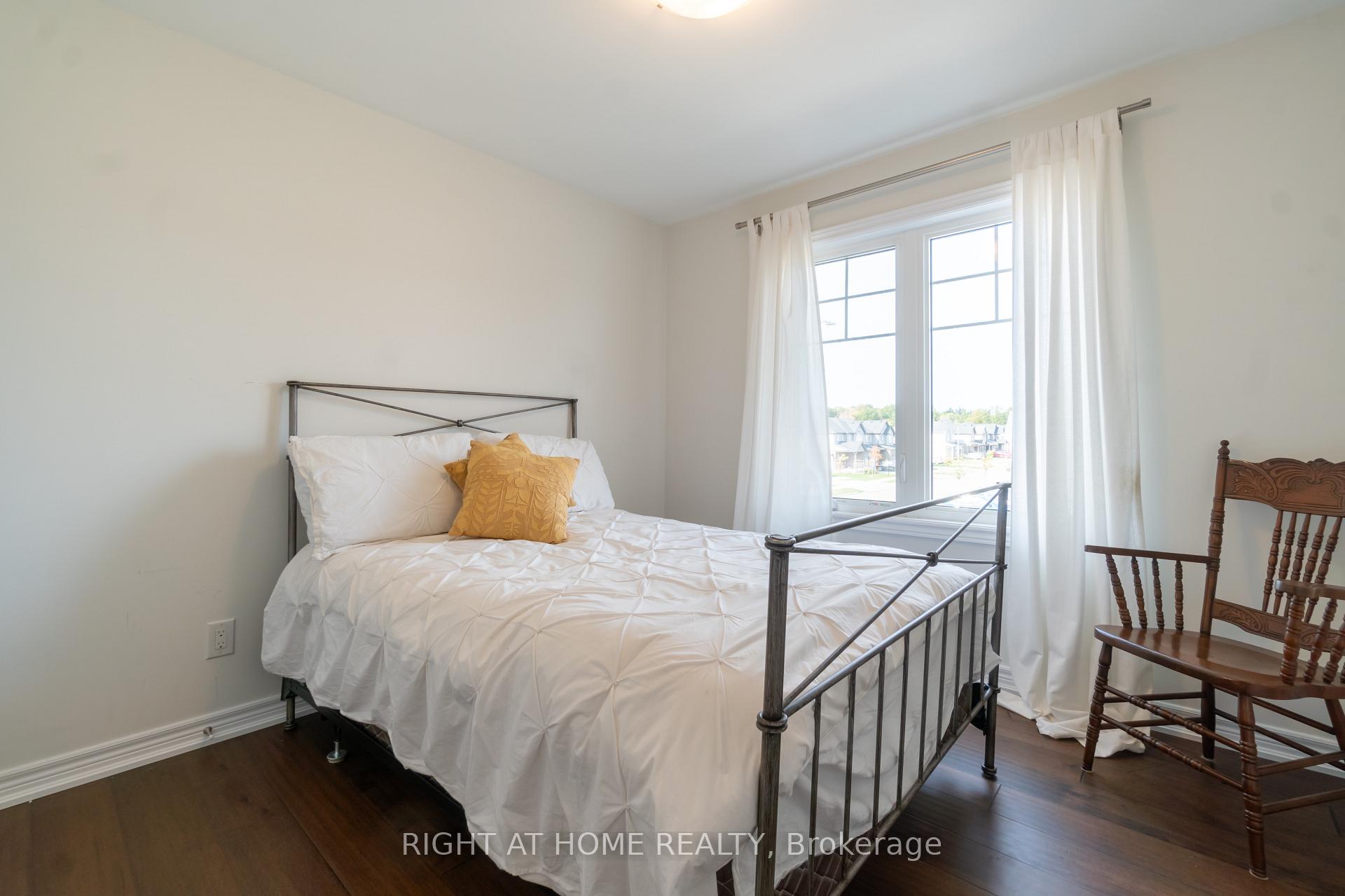 Photo 17 of 21 Lamb Crescent, Thorold, Hurricane/Merrittville — HOMEH
