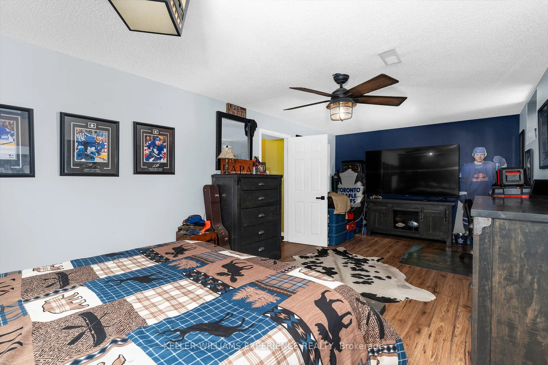 Photo 8 of 13 Kate Aitken Crescent, New Tecumseth, Beeton — HOMEH