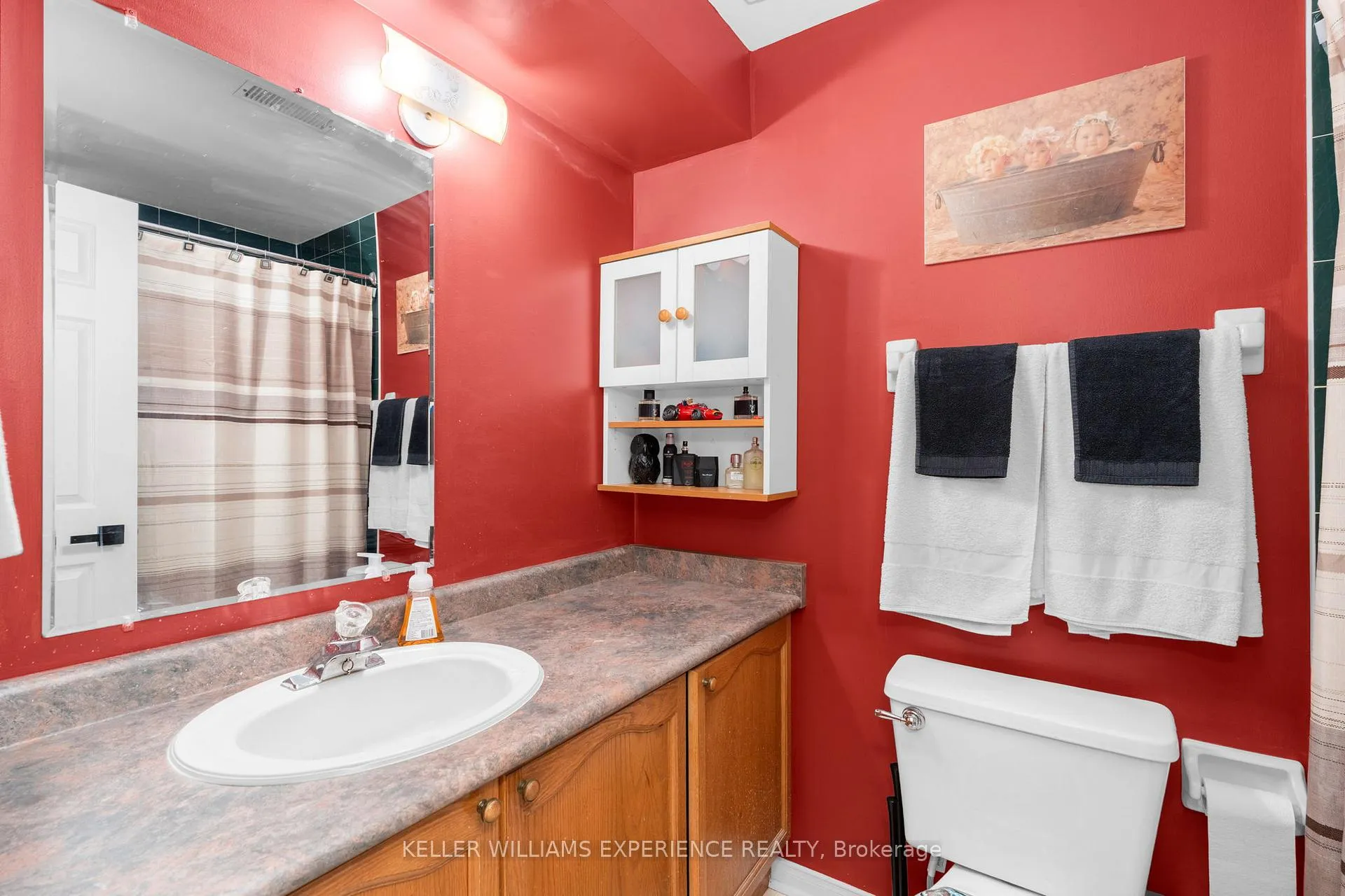 Photo 10 of 13 Kate Aitken Crescent, New Tecumseth, Beeton — HOMEH