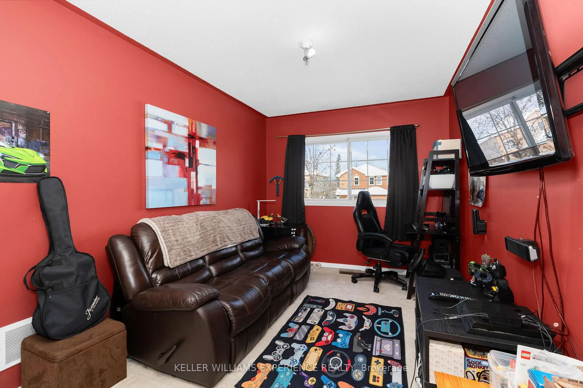 Photo 12 of 13 Kate Aitken Crescent, New Tecumseth, Beeton — HOMEH