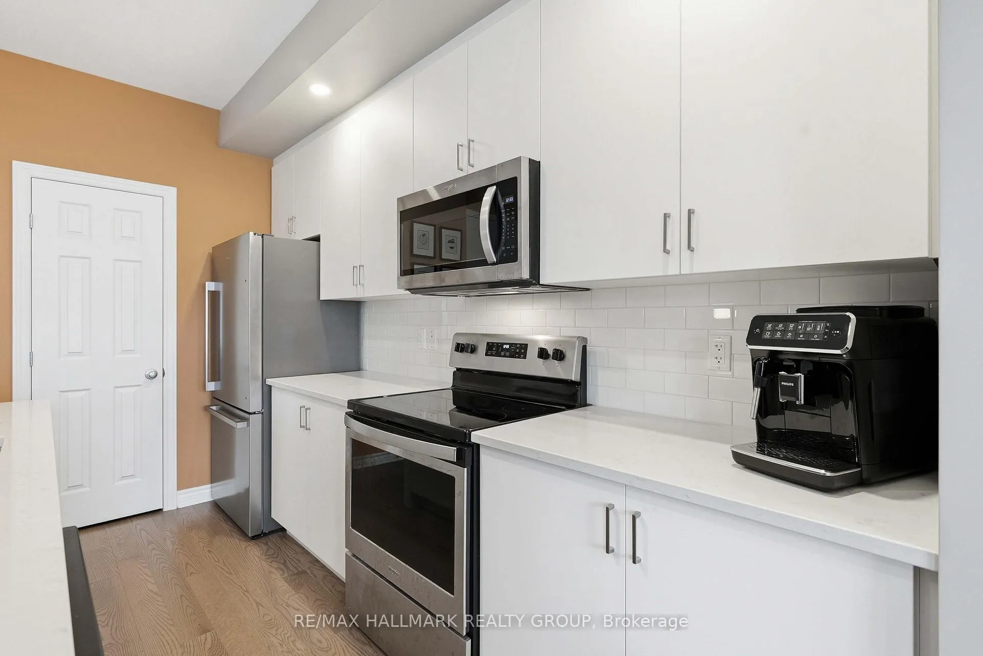 Photo 8 of 210 Hawkmere Way, Ottawa, Blossom Park/Kemp Park/Findlay Creek — HOMEH