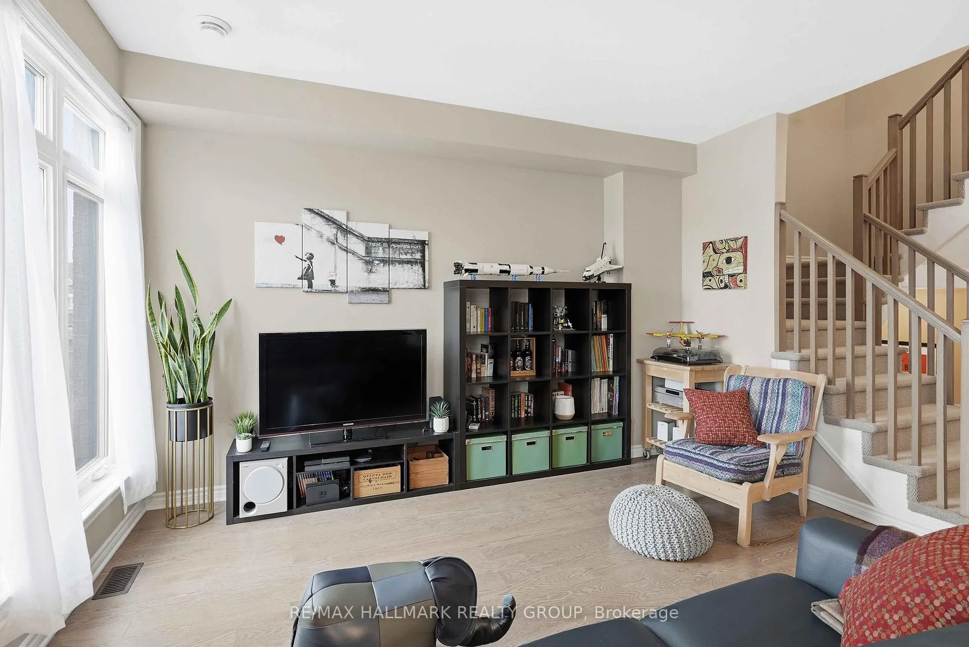 Photo 13 of 210 Hawkmere Way, Ottawa, Blossom Park/Kemp Park/Findlay Creek — HOMEH