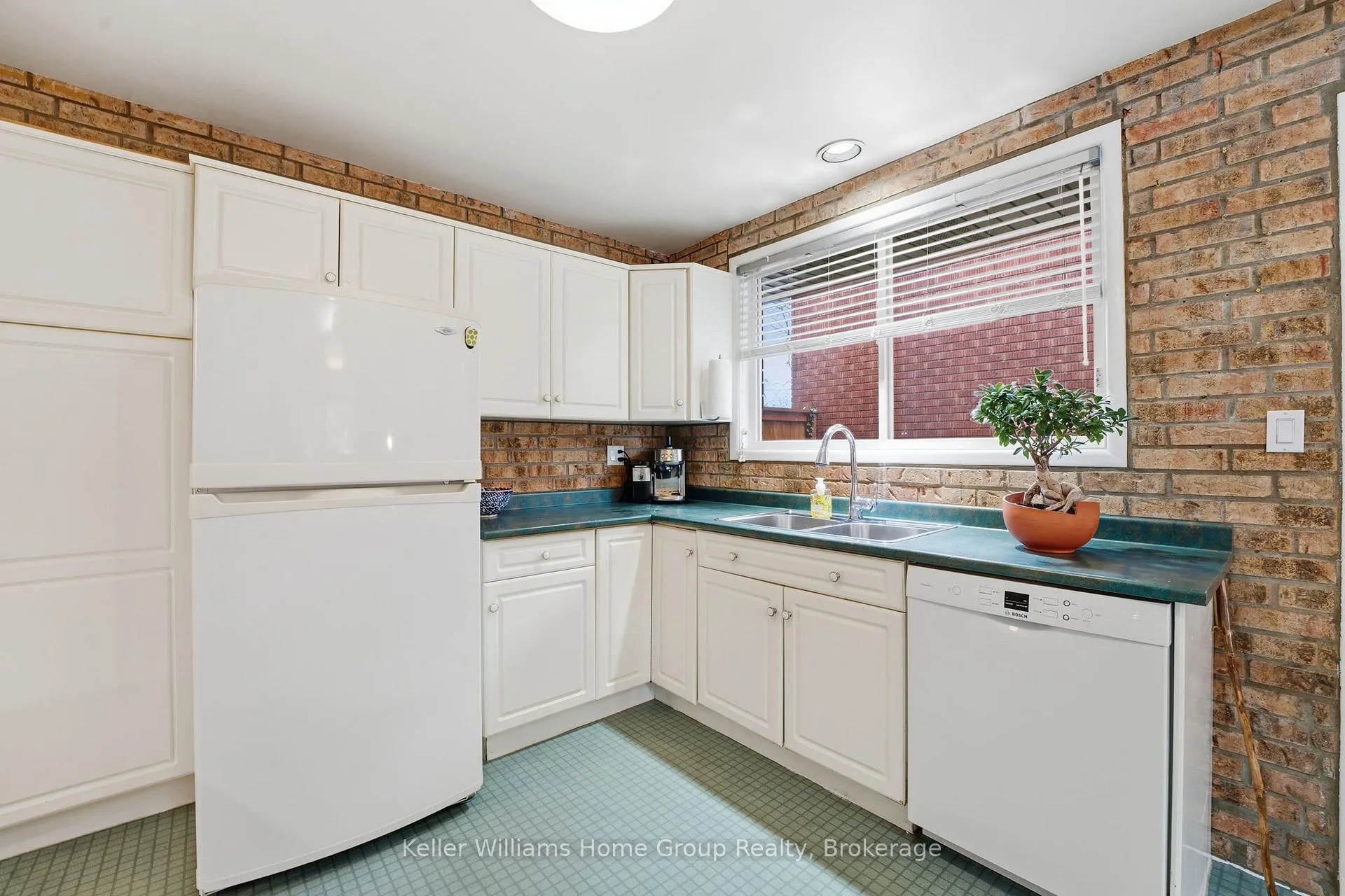 Photo 10 of 152 San Pedro Drive, Hamilton, Mountview — HOMEH