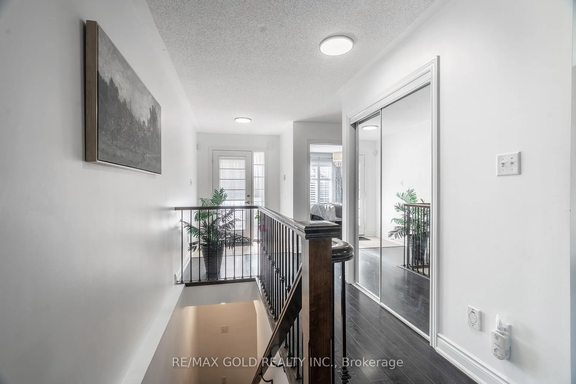 Photo 8 of 67 Locust Drive, Brampton, Sandringham-Wellington — HOMEH
