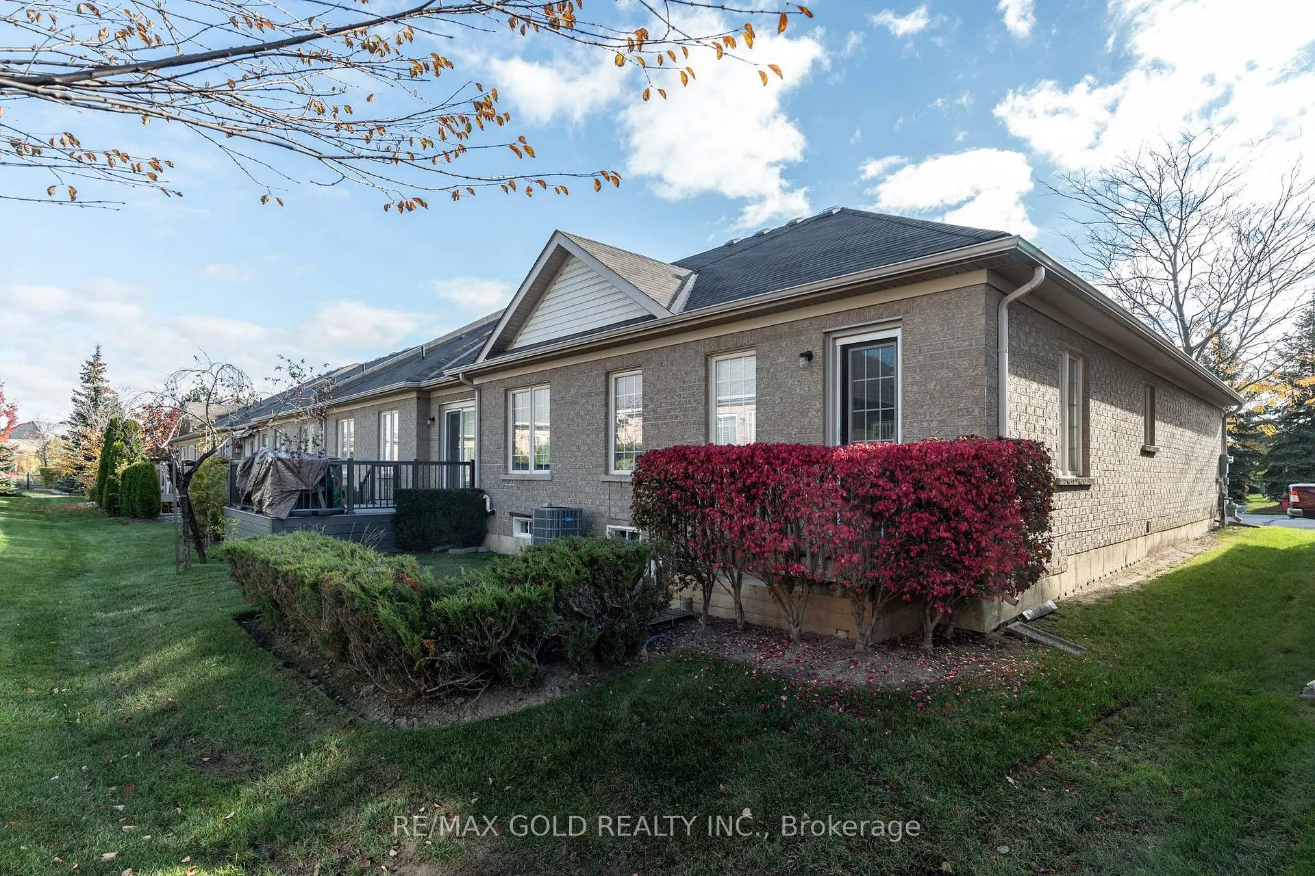 Photo 34 of 67 Locust Drive, Brampton, Sandringham-Wellington — HOMEH