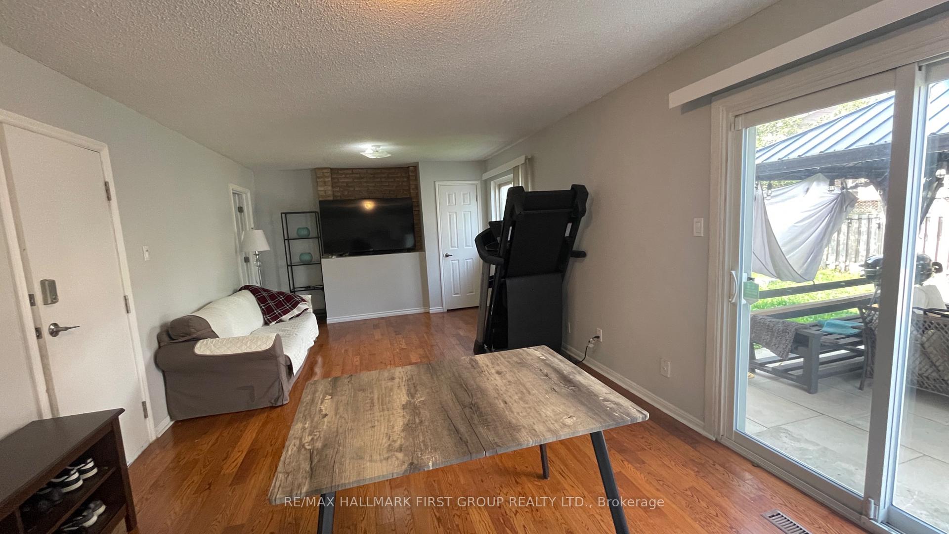 Photo 5 of Unit 1, 32 Fireside Drive, Scarborough, Rouge — HOMEH