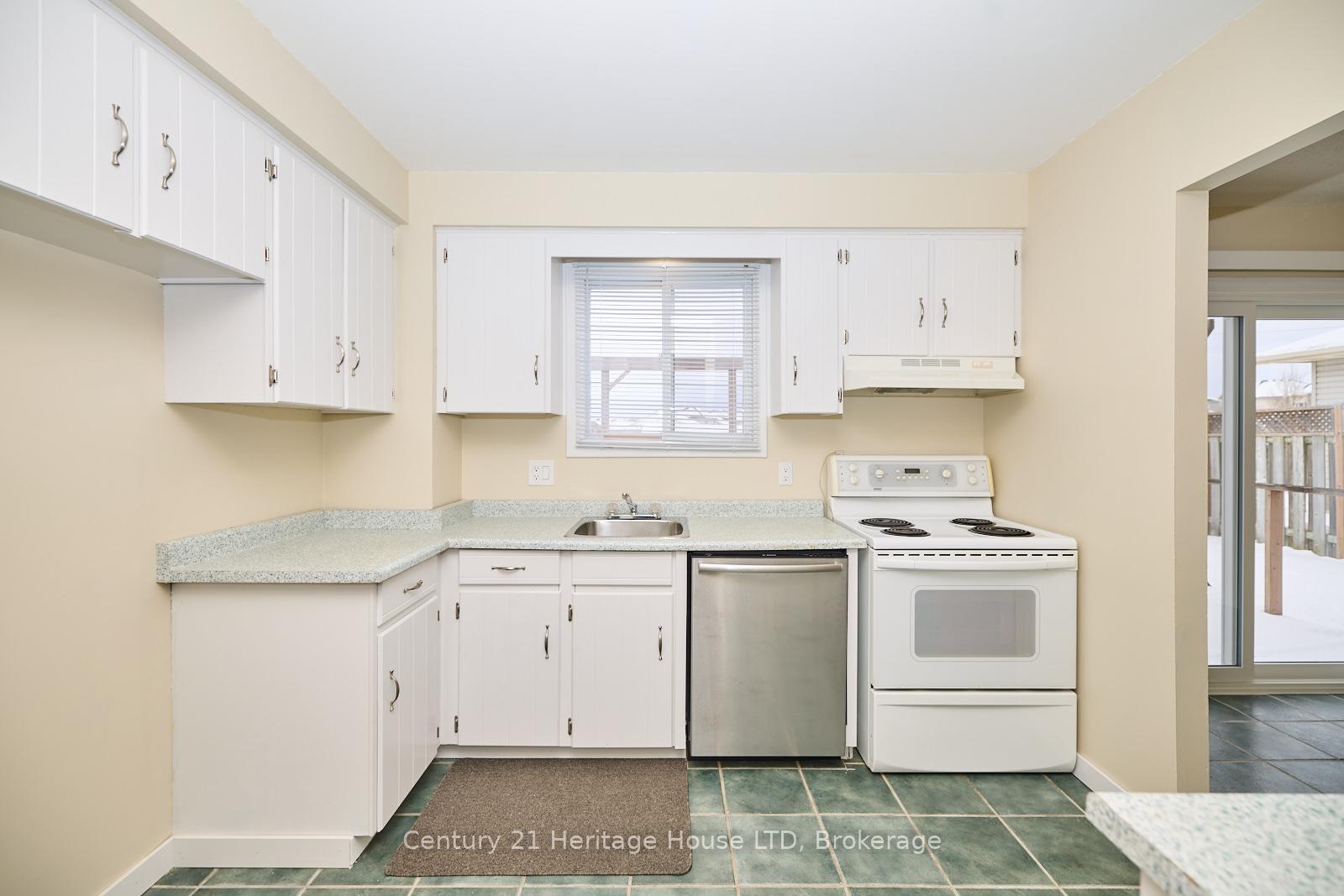 Photo 9 of 58 Manley Crescent, Thorold, Confederation Heights — HOMEH