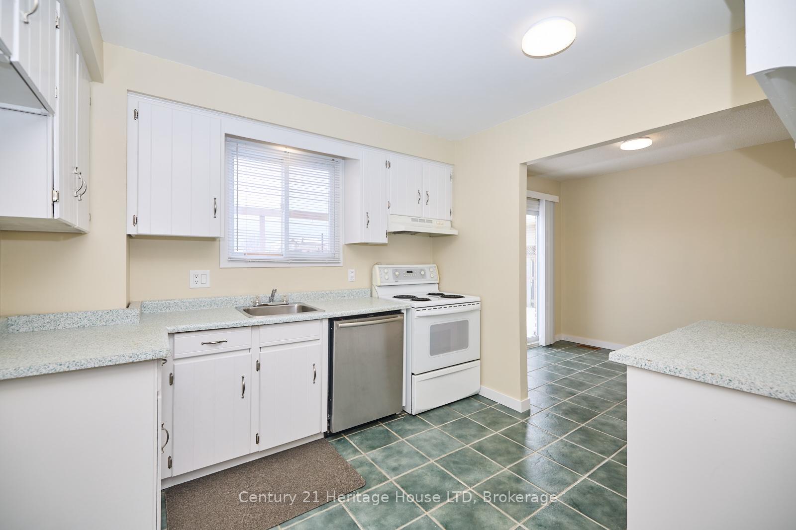 Photo 10 of 58 Manley Crescent, Thorold, Confederation Heights — HOMEH