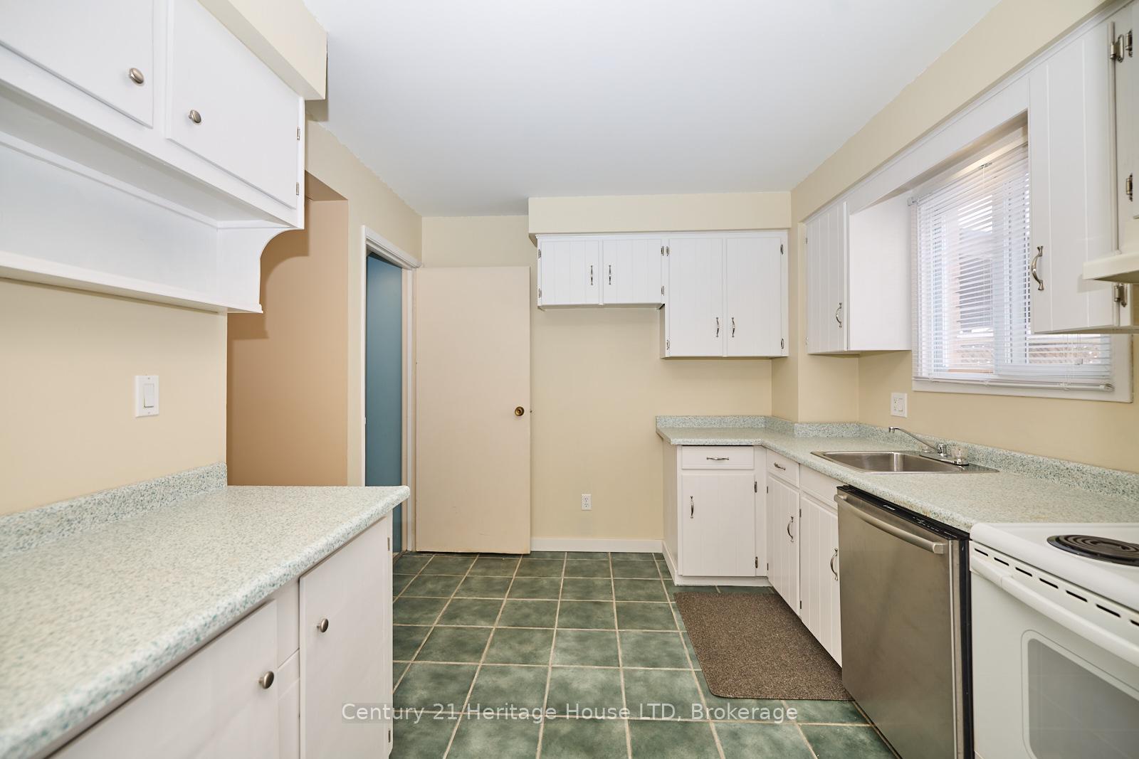 Photo 11 of 58 Manley Crescent, Thorold, Confederation Heights — HOMEH