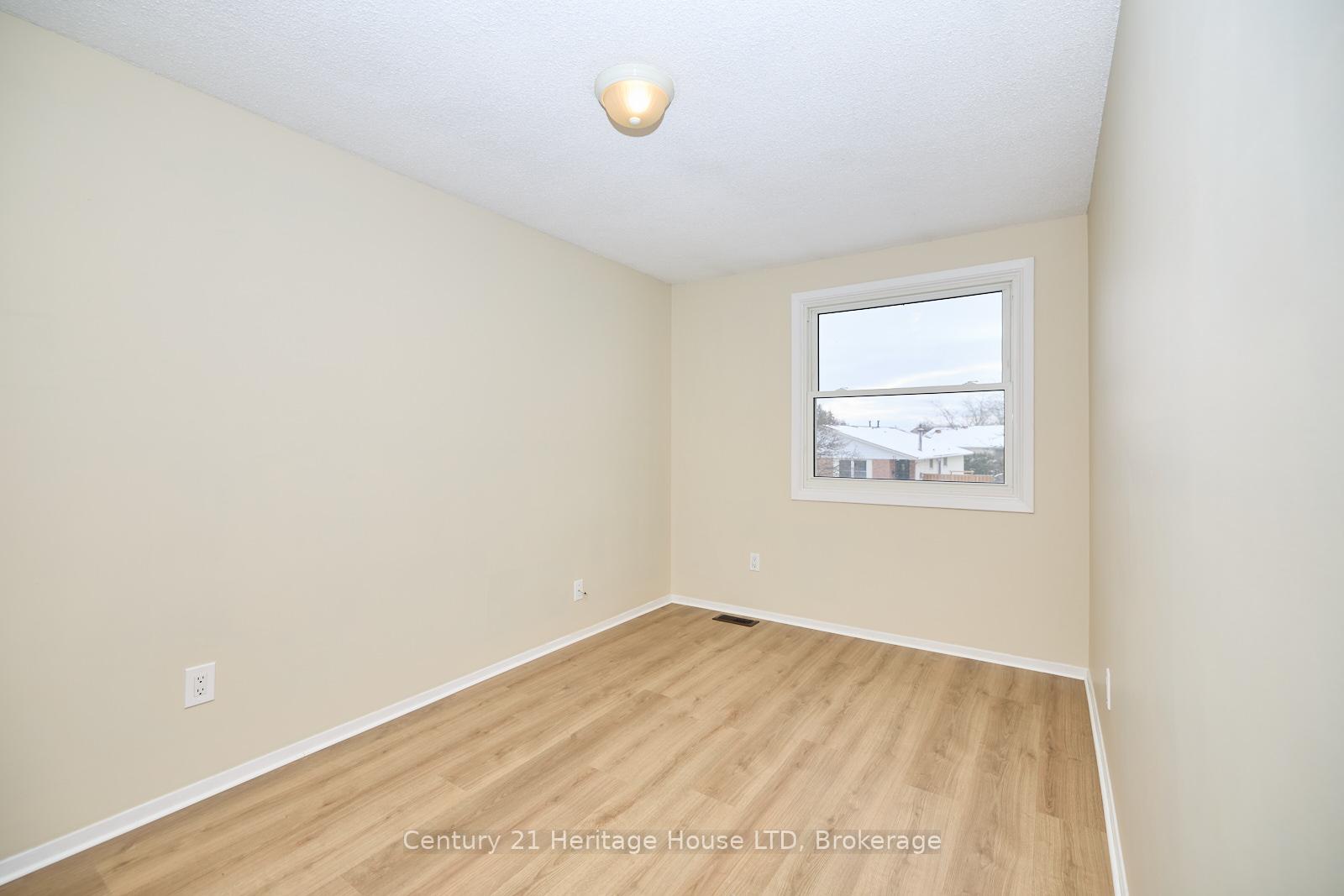 Photo 20 of 58 Manley Crescent, Thorold, Confederation Heights — HOMEH