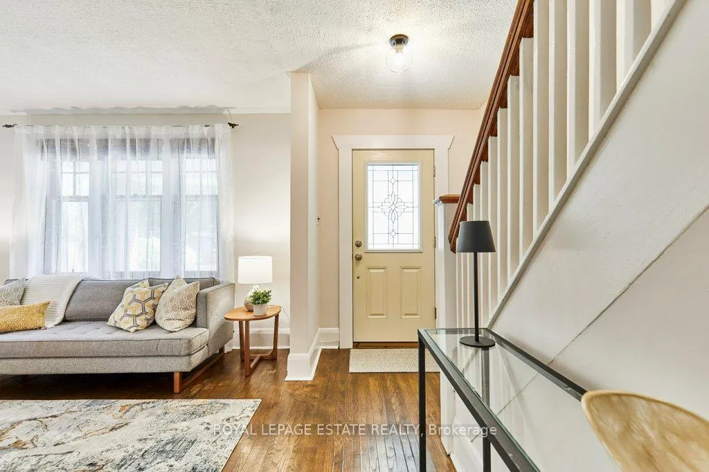 Photo 3 of 44 Birchmount Road, Scarborough, Birchcliffe-Cliffside — HOMEH