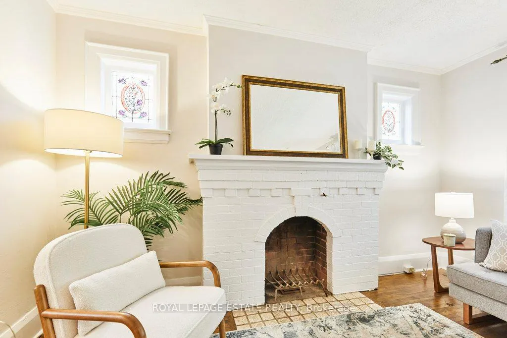 Photo 4 of 44 Birchmount Road, Scarborough, Birchcliffe-Cliffside — HOMEH