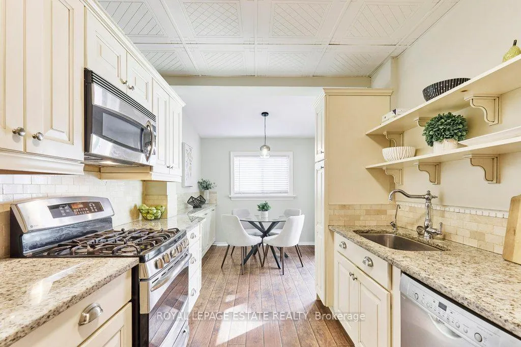Photo 12 of 44 Birchmount Road, Scarborough, Birchcliffe-Cliffside — HOMEH
