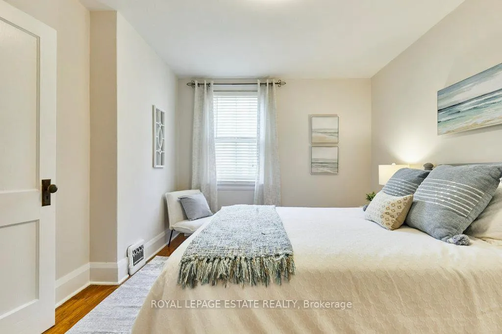 Photo 16 of 44 Birchmount Road, Scarborough, Birchcliffe-Cliffside — HOMEH