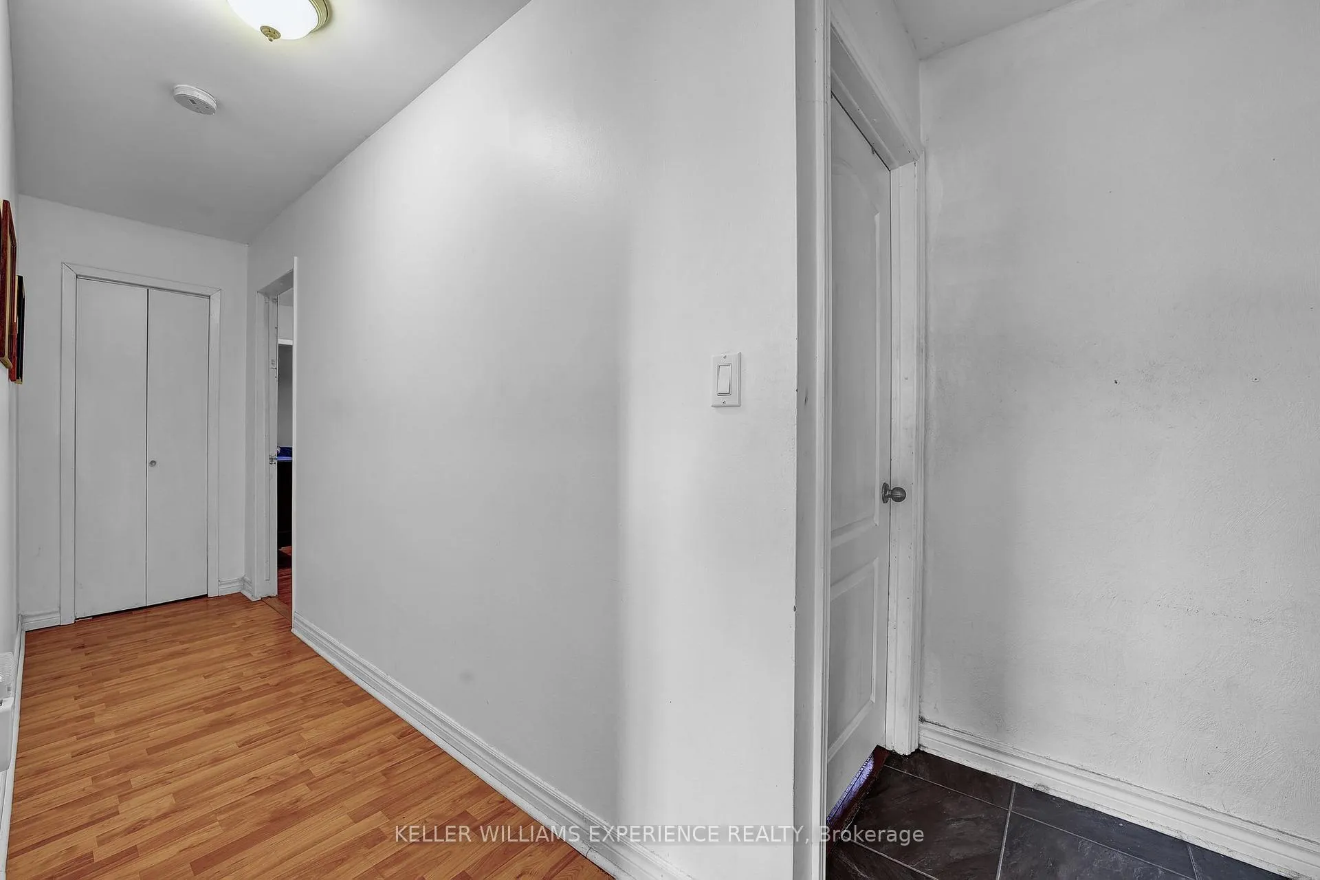 Photo 14 of 7925 10 County Road, Essa, Angus — HOMEH