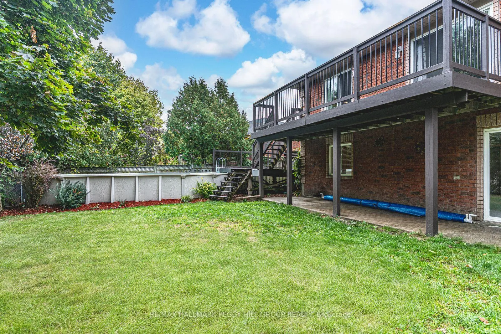 Photo 16 of 51 Golden Eagle Way, Barrie, Little Lake — HOMEH