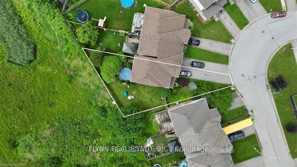 Photo 4 of 34 Natalie Court, Thorold, Confederation Heights — HOMEH