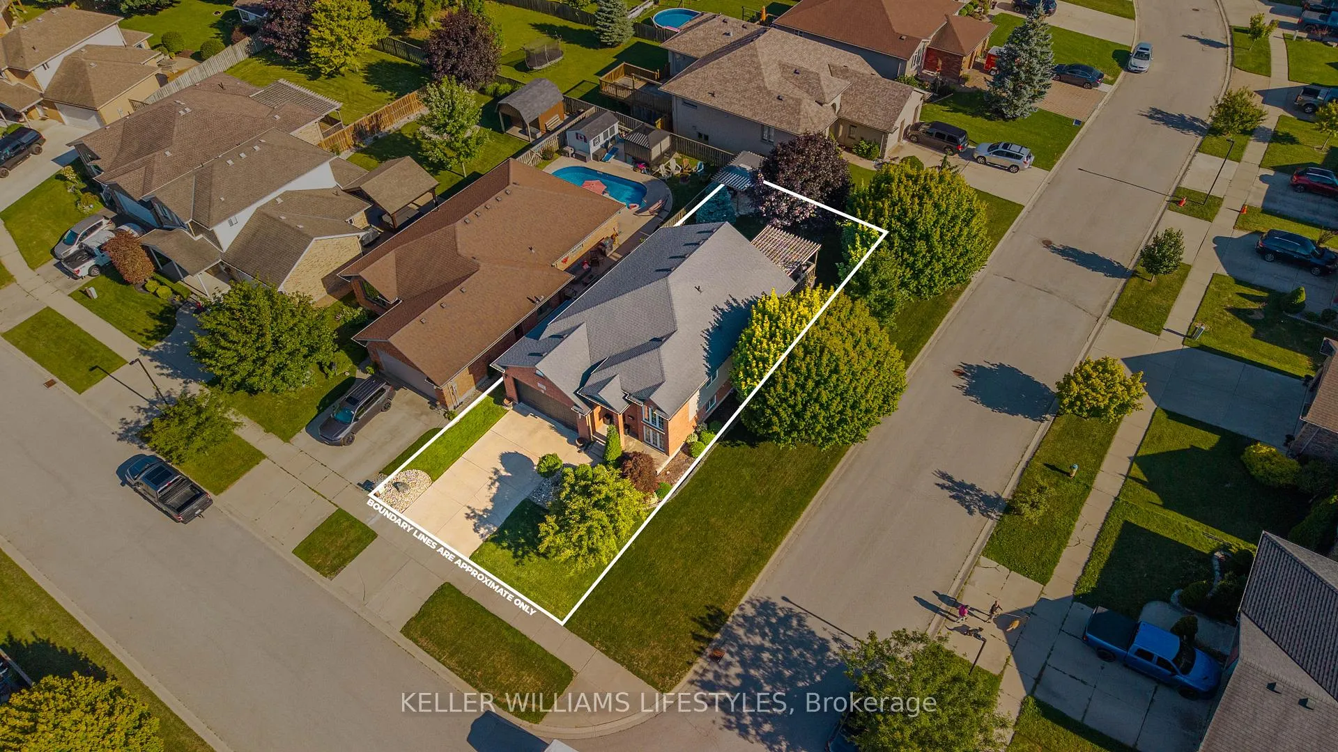 Photo 15 of 598 Harris Circle, Strathroy-Caradoc, NE — HOMEH