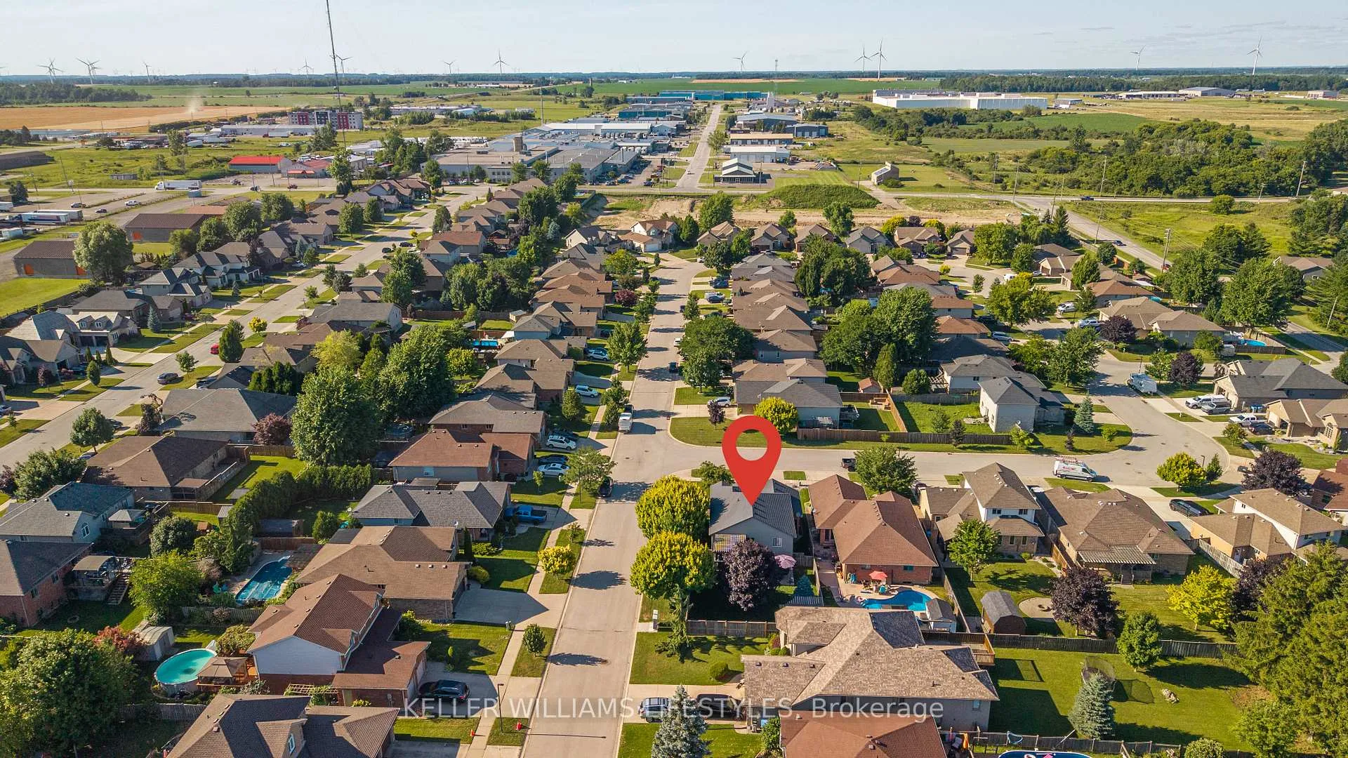 Photo 29 of 598 Harris Circle, Strathroy-Caradoc, NE — HOMEH