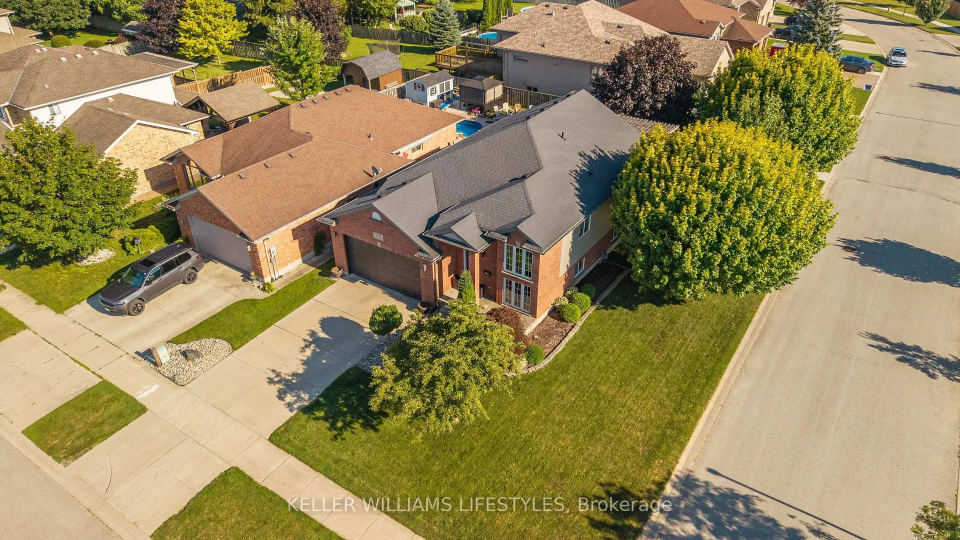 Photo 39 of 598 Harris Circle, Strathroy-Caradoc, NE — HOMEH