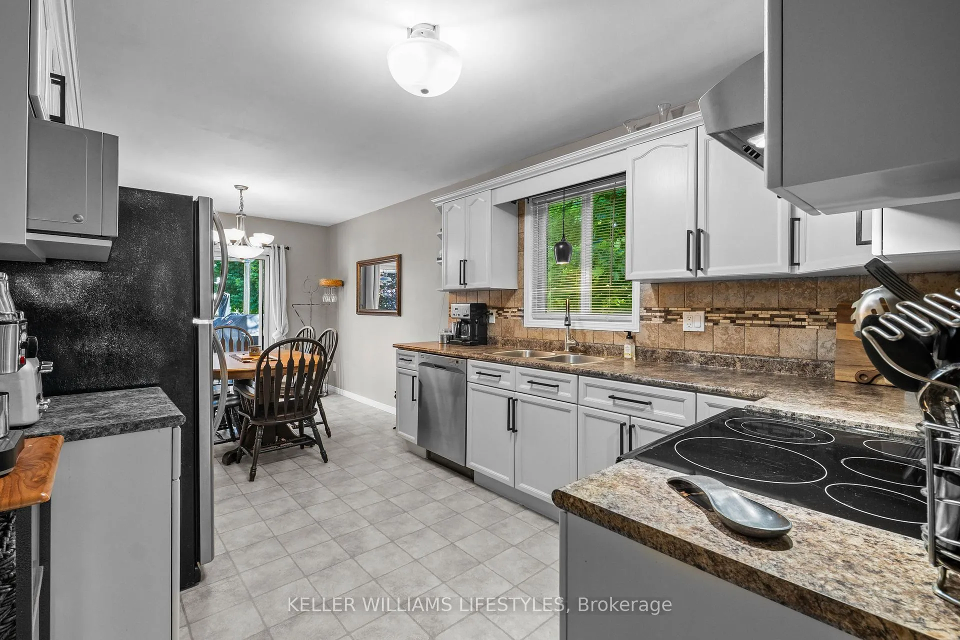 Photo 78 of 598 Harris Circle, Strathroy-Caradoc, NE — HOMEH