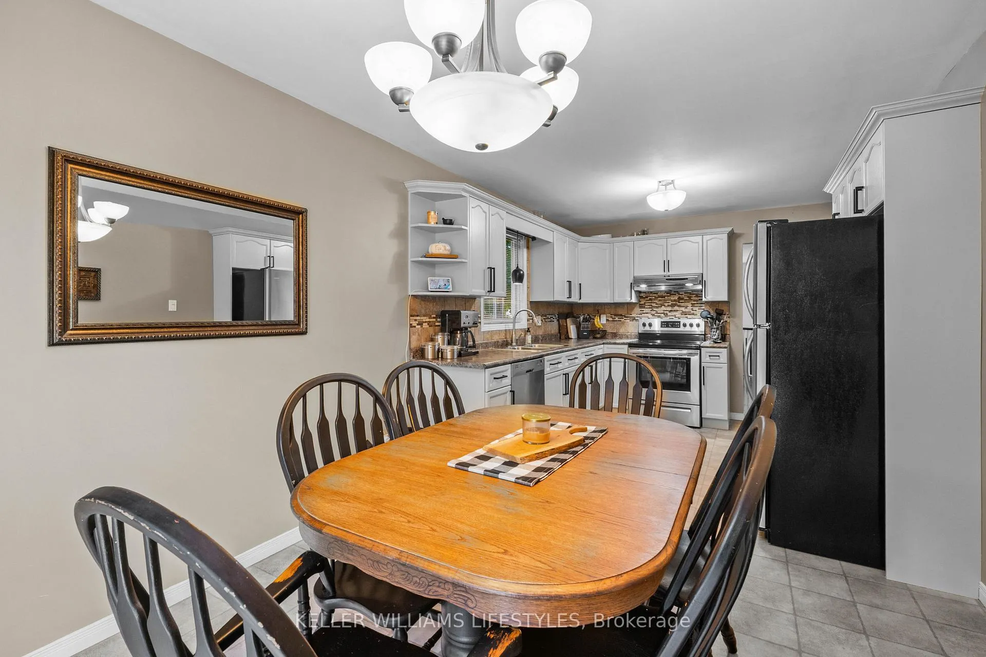 Photo 88 of 598 Harris Circle, Strathroy-Caradoc, NE — HOMEH