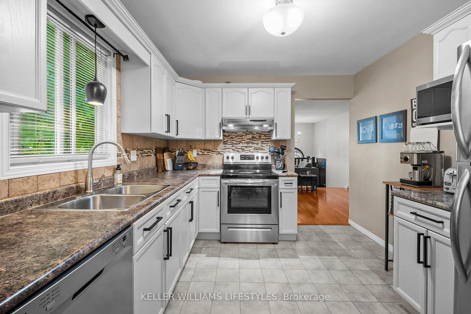 Photo 98 of 598 Harris Circle, Strathroy-Caradoc, NE — HOMEH