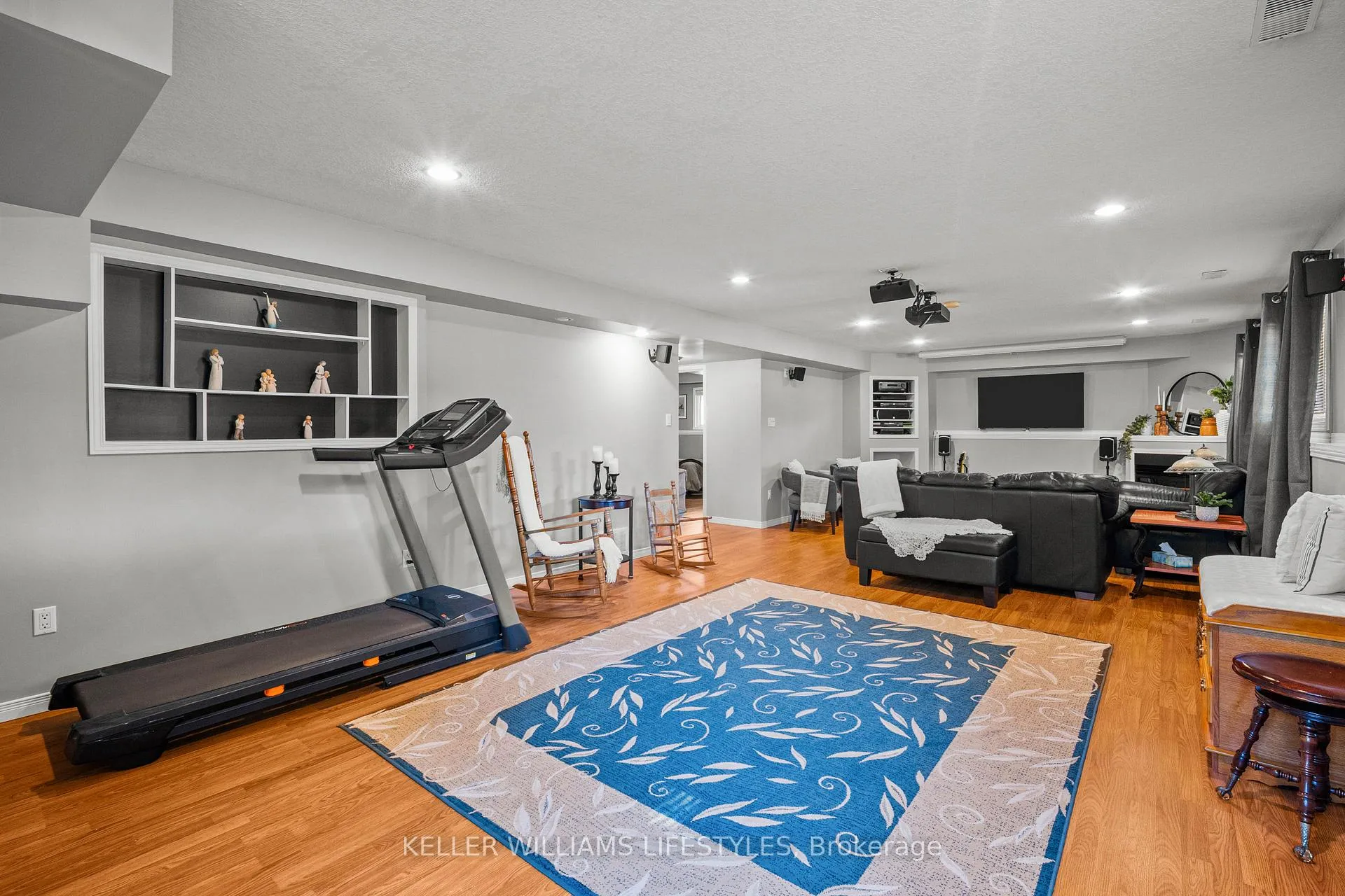 Photo 159 of 598 Harris Circle, Strathroy-Caradoc, NE — HOMEH