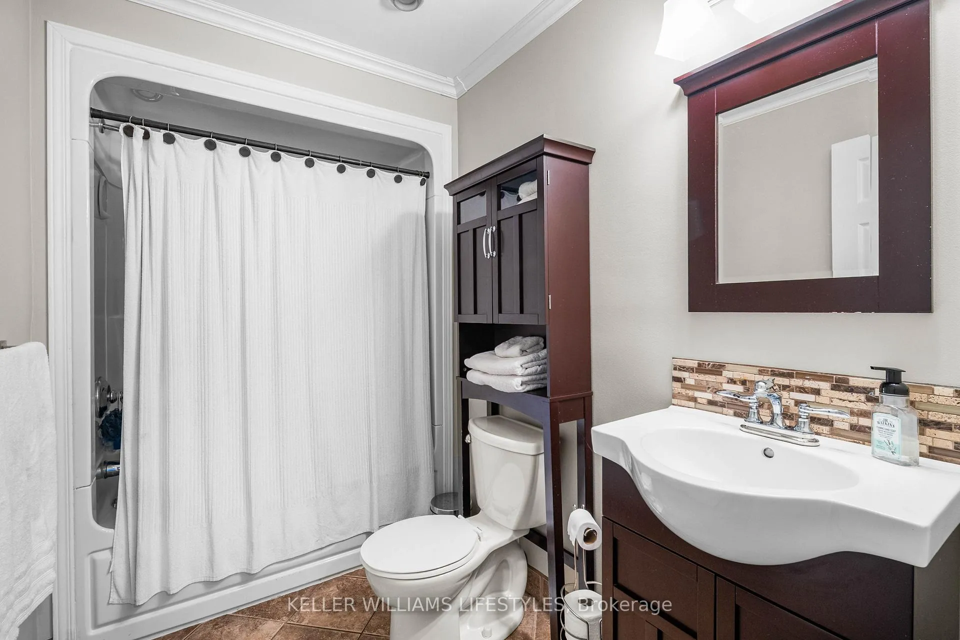 Photo 184 of 598 Harris Circle, Strathroy-Caradoc, NE — HOMEH