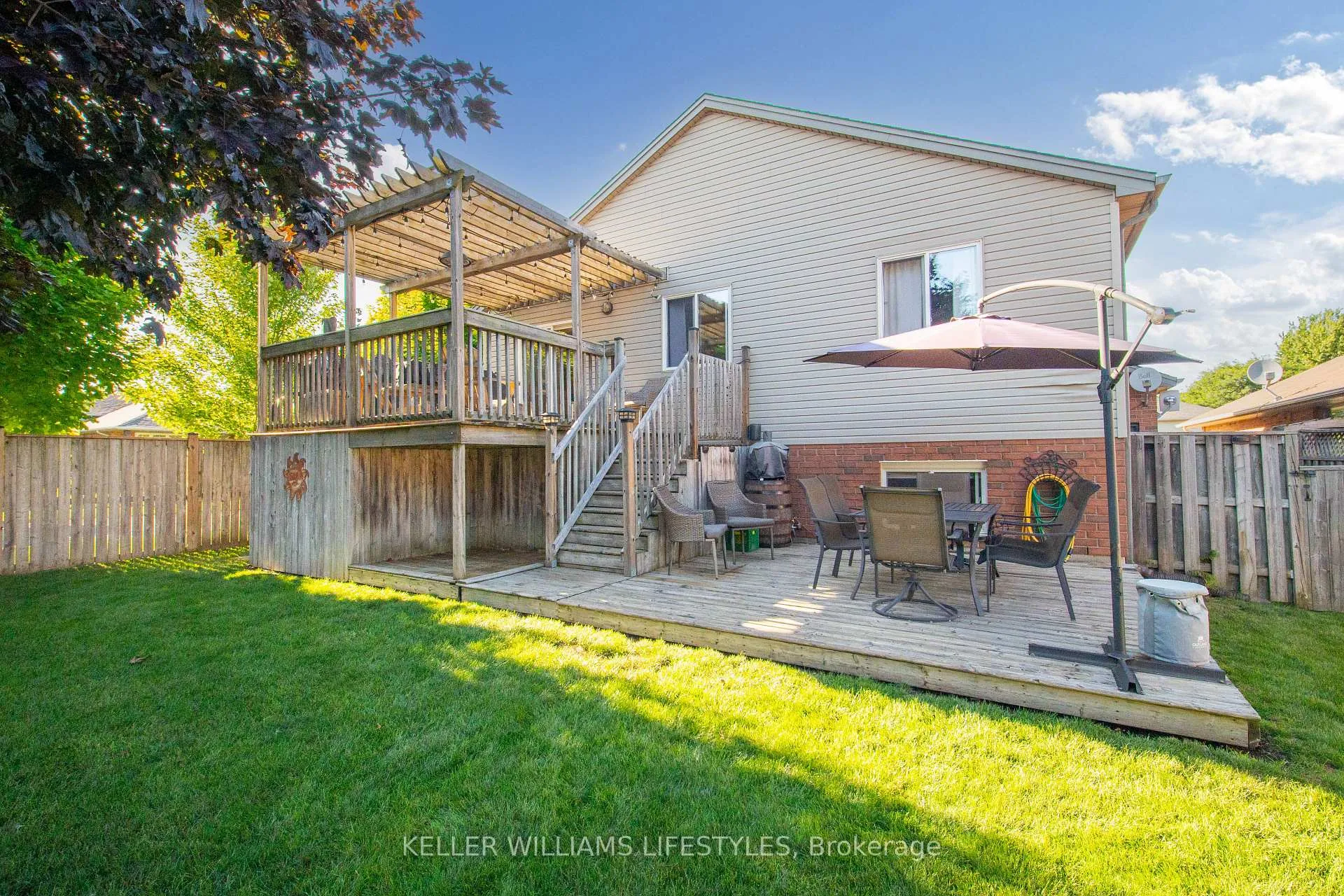 Photo 203 of 598 Harris Circle, Strathroy-Caradoc, NE — HOMEH