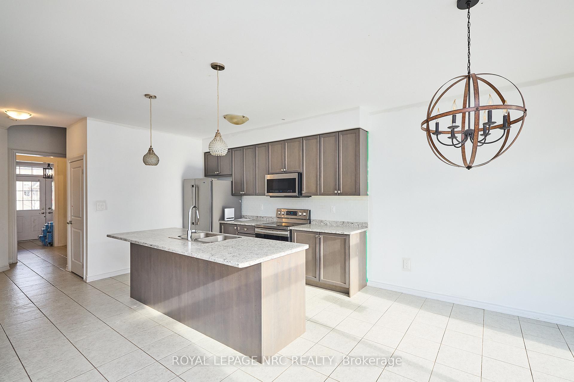 Photo 7 of 27 Beatty Avenue, Thorold, Hurricane/Merrittville — HOMEH