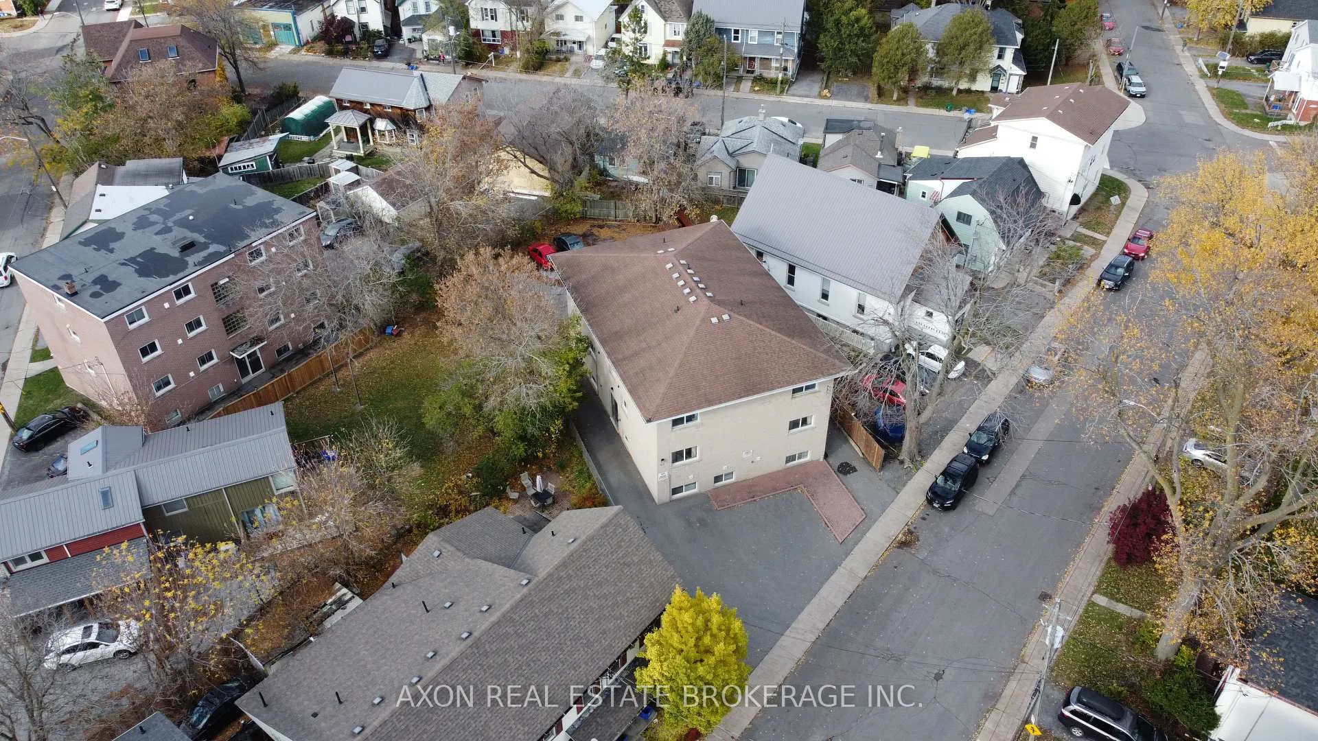 Photo 2 of 422 Barrie Street, Kingston, East of Sir John A. Blvd — HOMEH