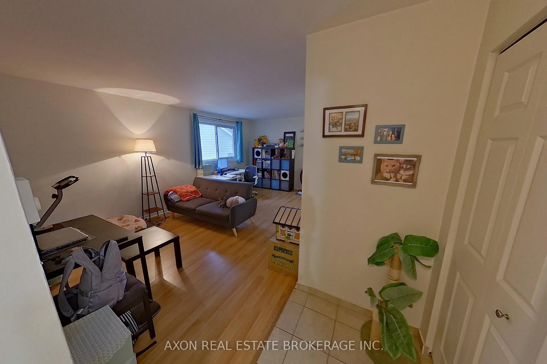 Photo 6 of 422 Barrie Street, Kingston, East of Sir John A. Blvd — HOMEH