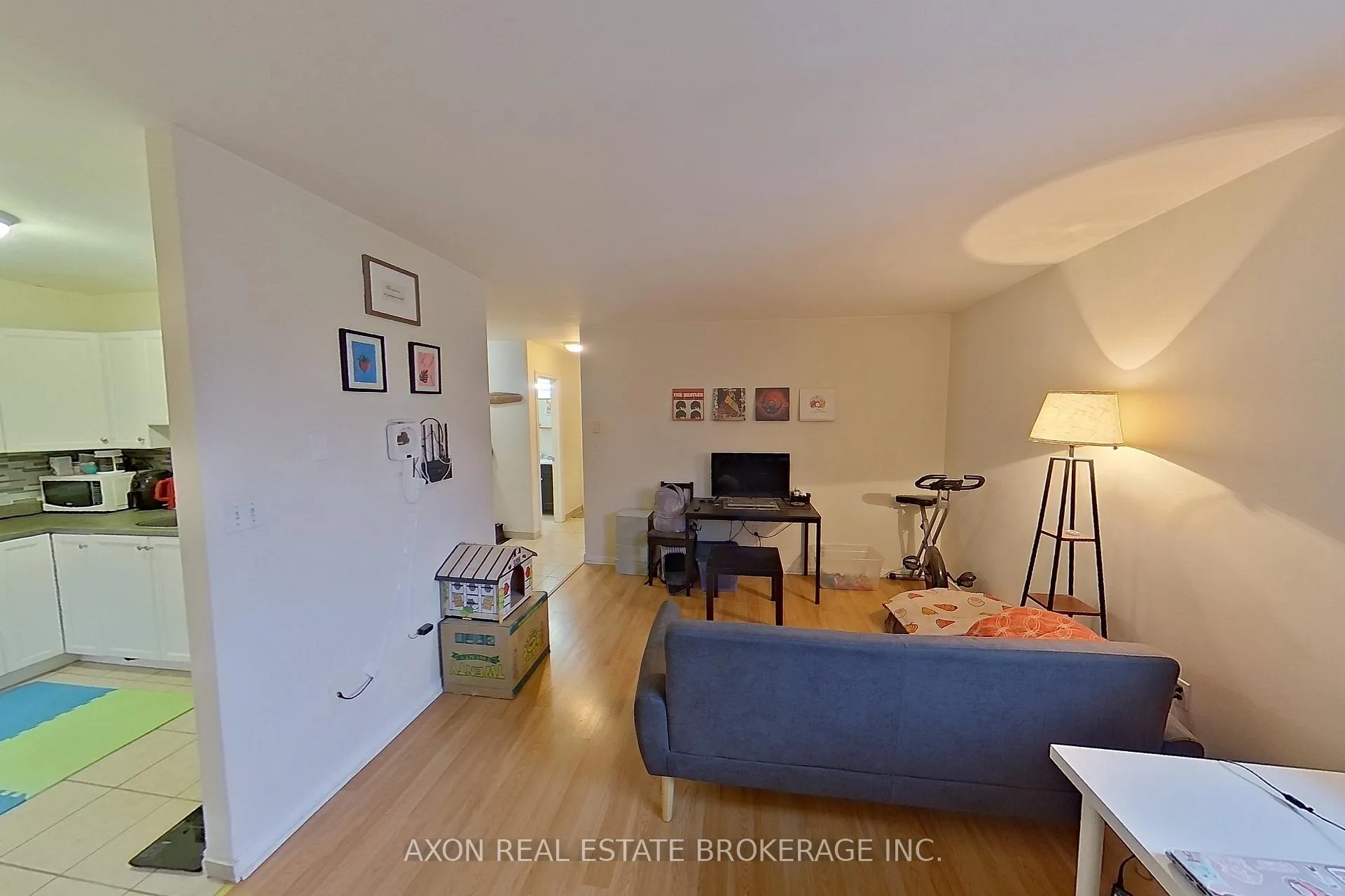 Photo 7 of 422 Barrie Street, Kingston, East of Sir John A. Blvd — HOMEH