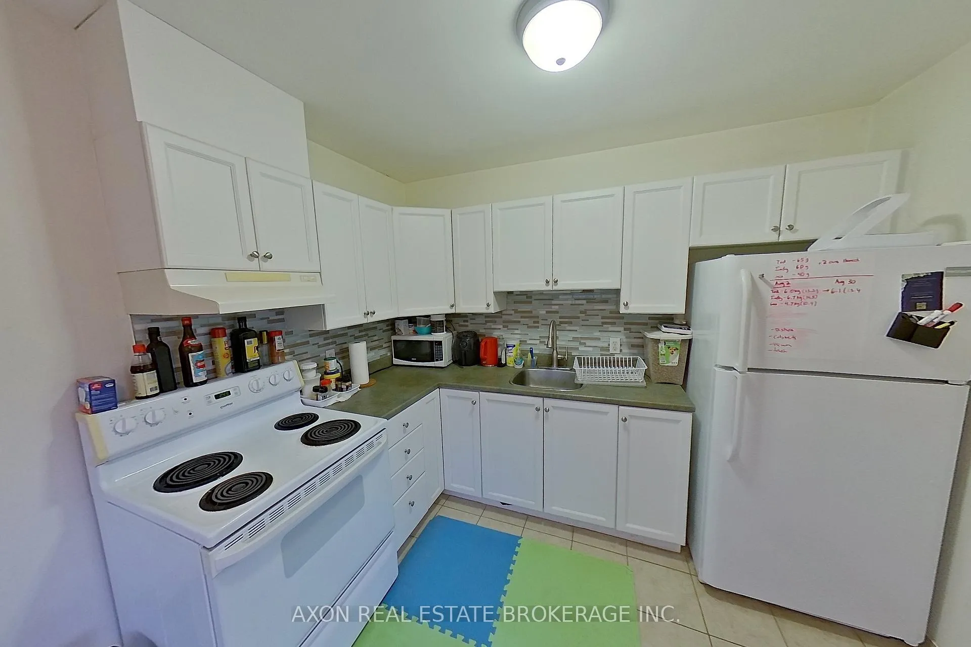 Photo 9 of 422 Barrie Street, Kingston, East of Sir John A. Blvd — HOMEH