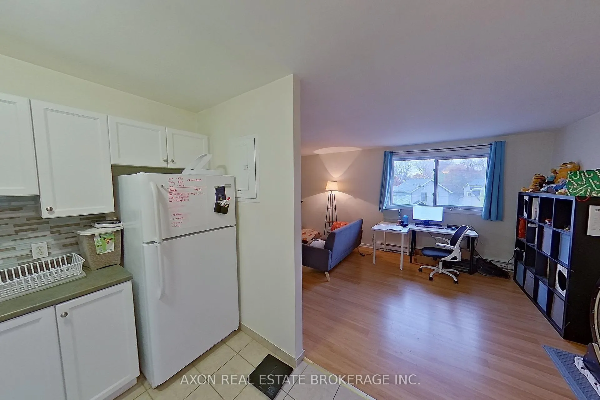 Photo 10 of 422 Barrie Street, Kingston, East of Sir John A. Blvd — HOMEH