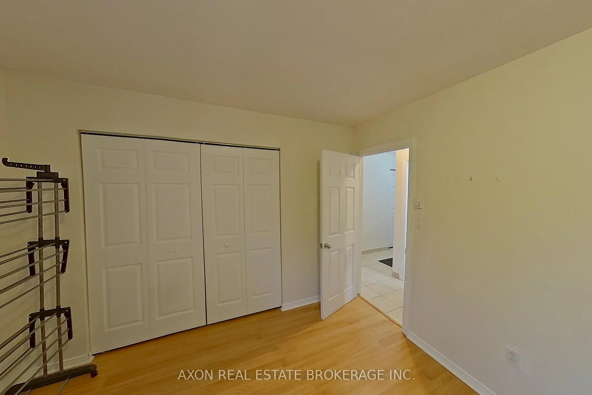 Photo 12 of 422 Barrie Street, Kingston, East of Sir John A. Blvd — HOMEH