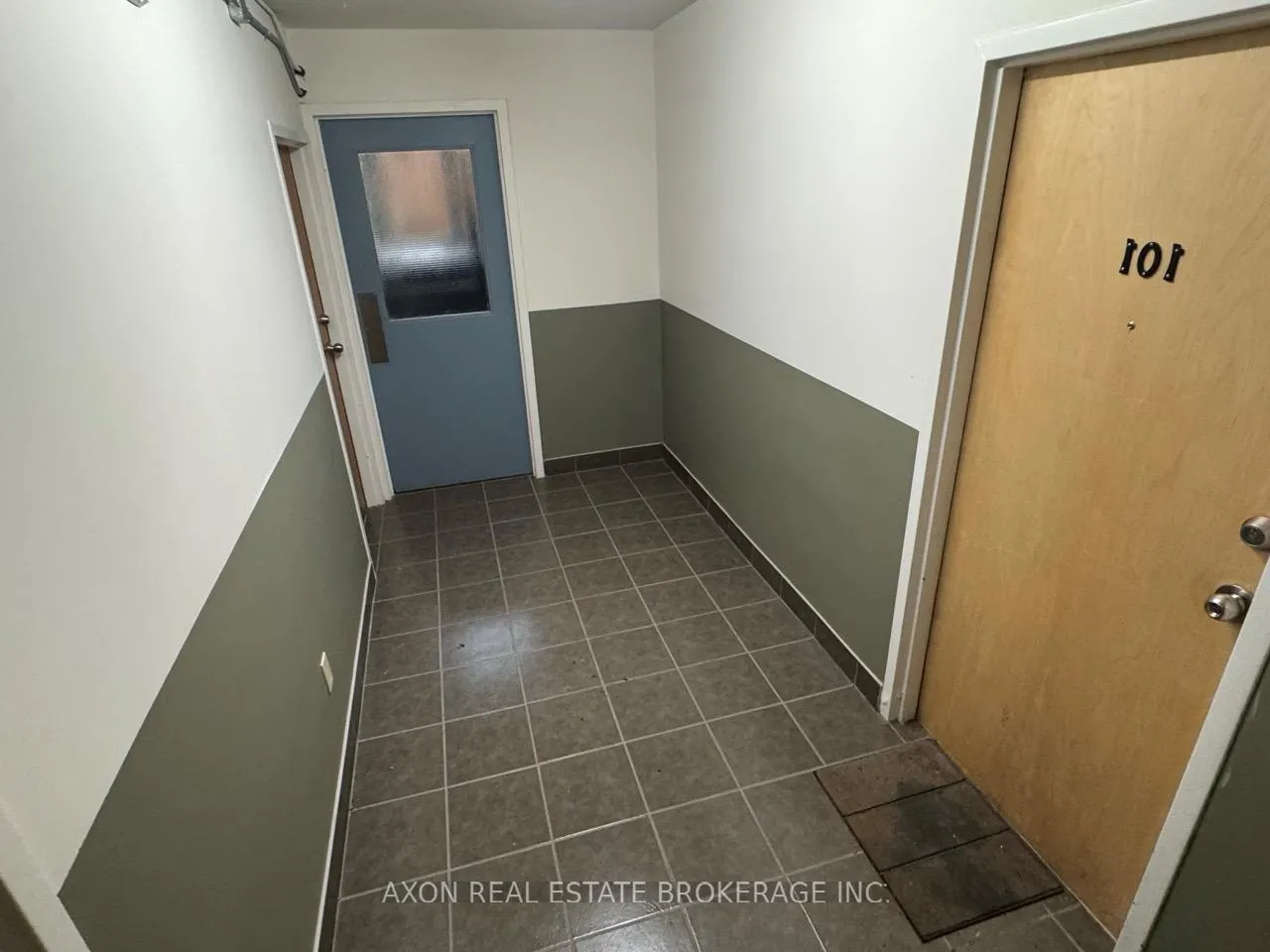 Photo 28 of 422 Barrie Street, Kingston, East of Sir John A. Blvd — HOMEH