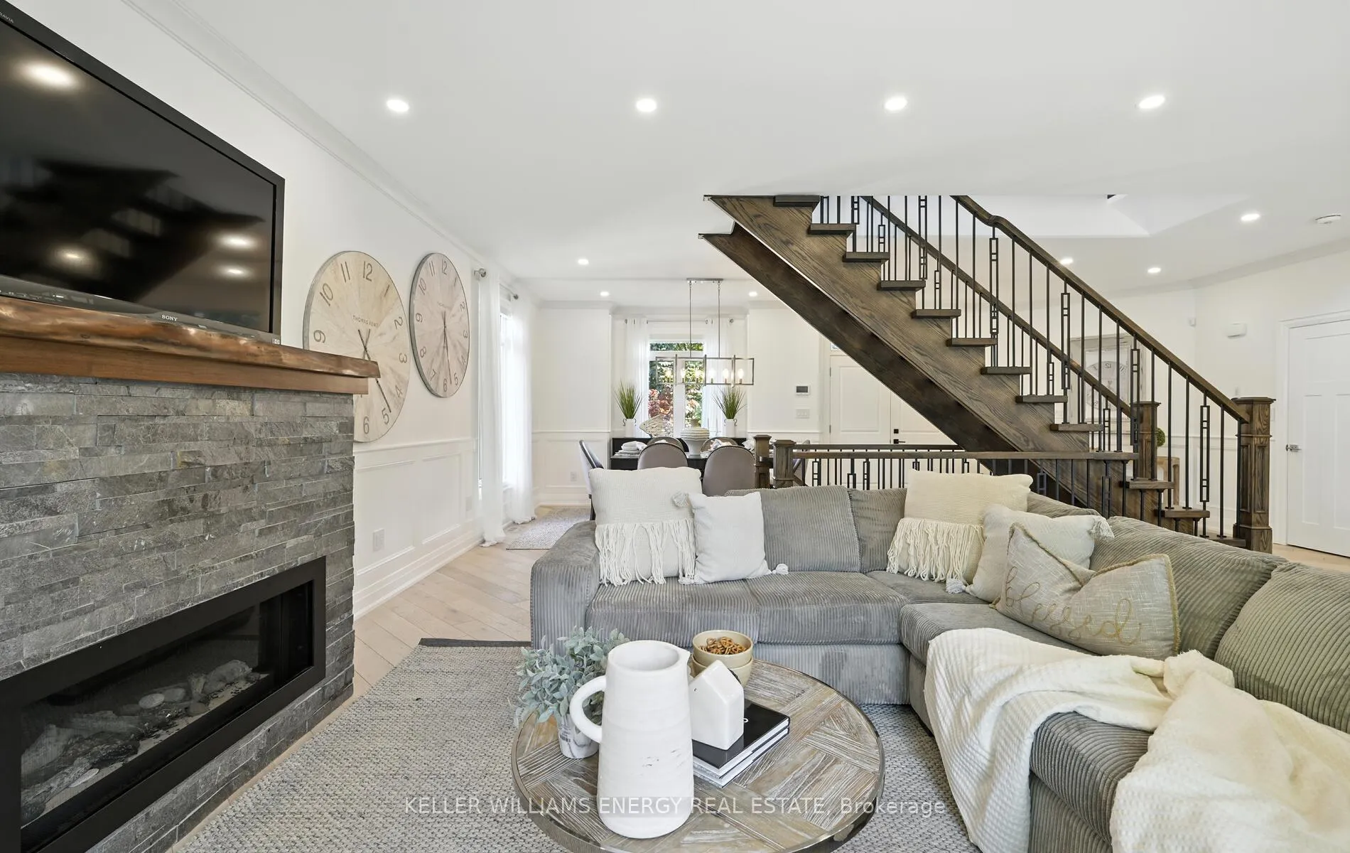 Photo 9 of 96 Kingsdale Drive, Oshawa, O'Neill — HOMEH