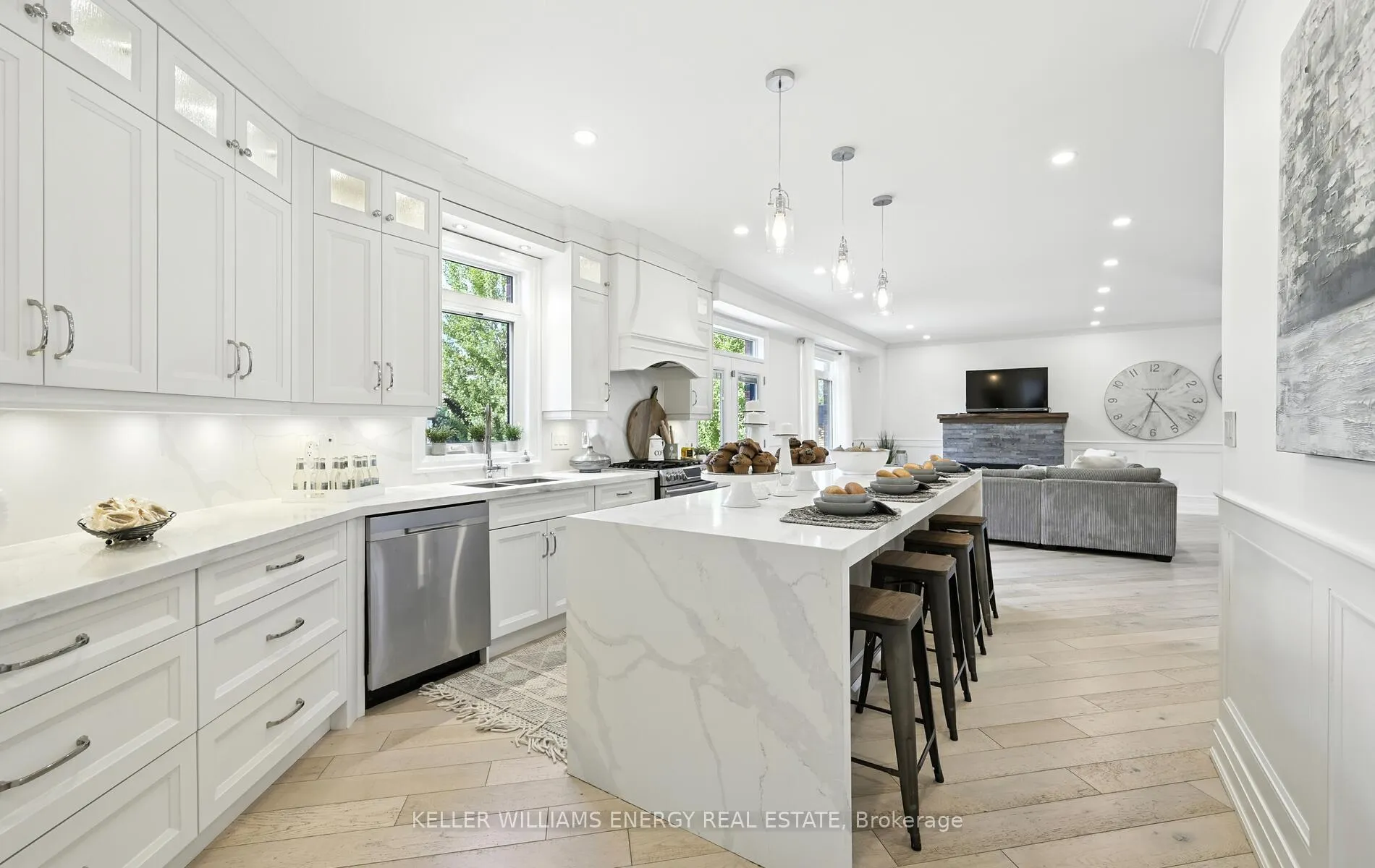 Photo 13 of 96 Kingsdale Drive, Oshawa, O'Neill — HOMEH