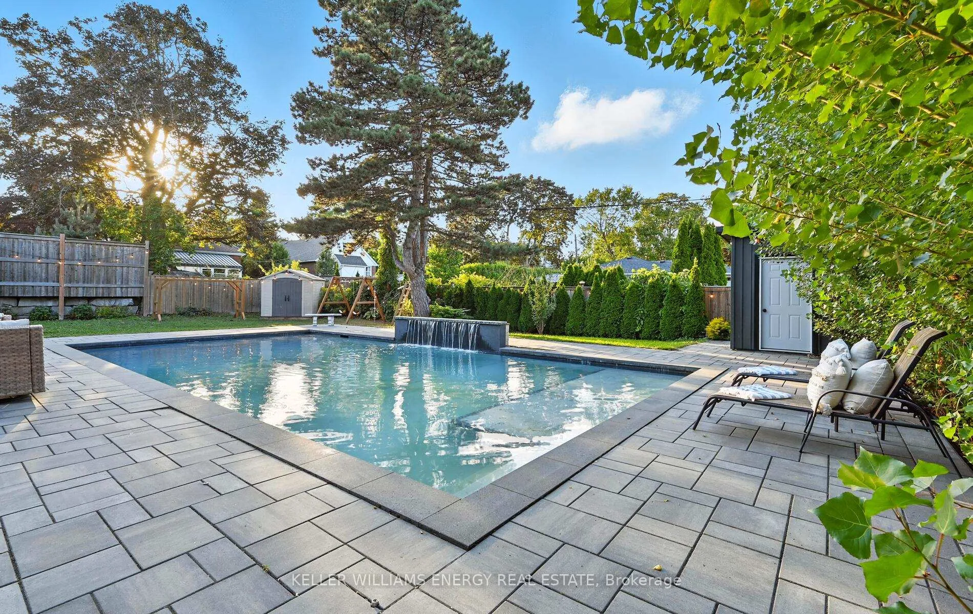 Photo 40 of 96 Kingsdale Drive, Oshawa, O'Neill — HOMEH