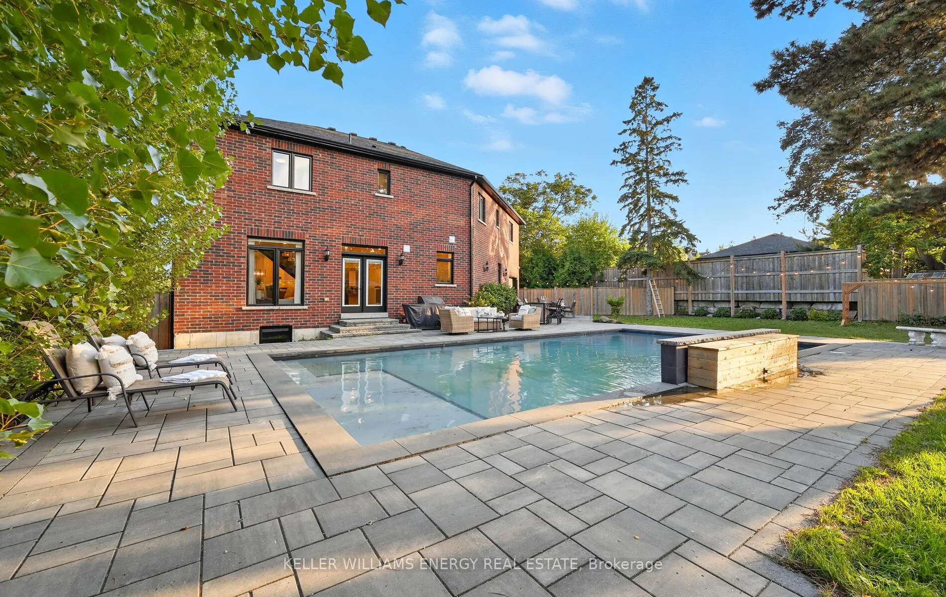 Photo 42 of 96 Kingsdale Drive, Oshawa, O'Neill — HOMEH