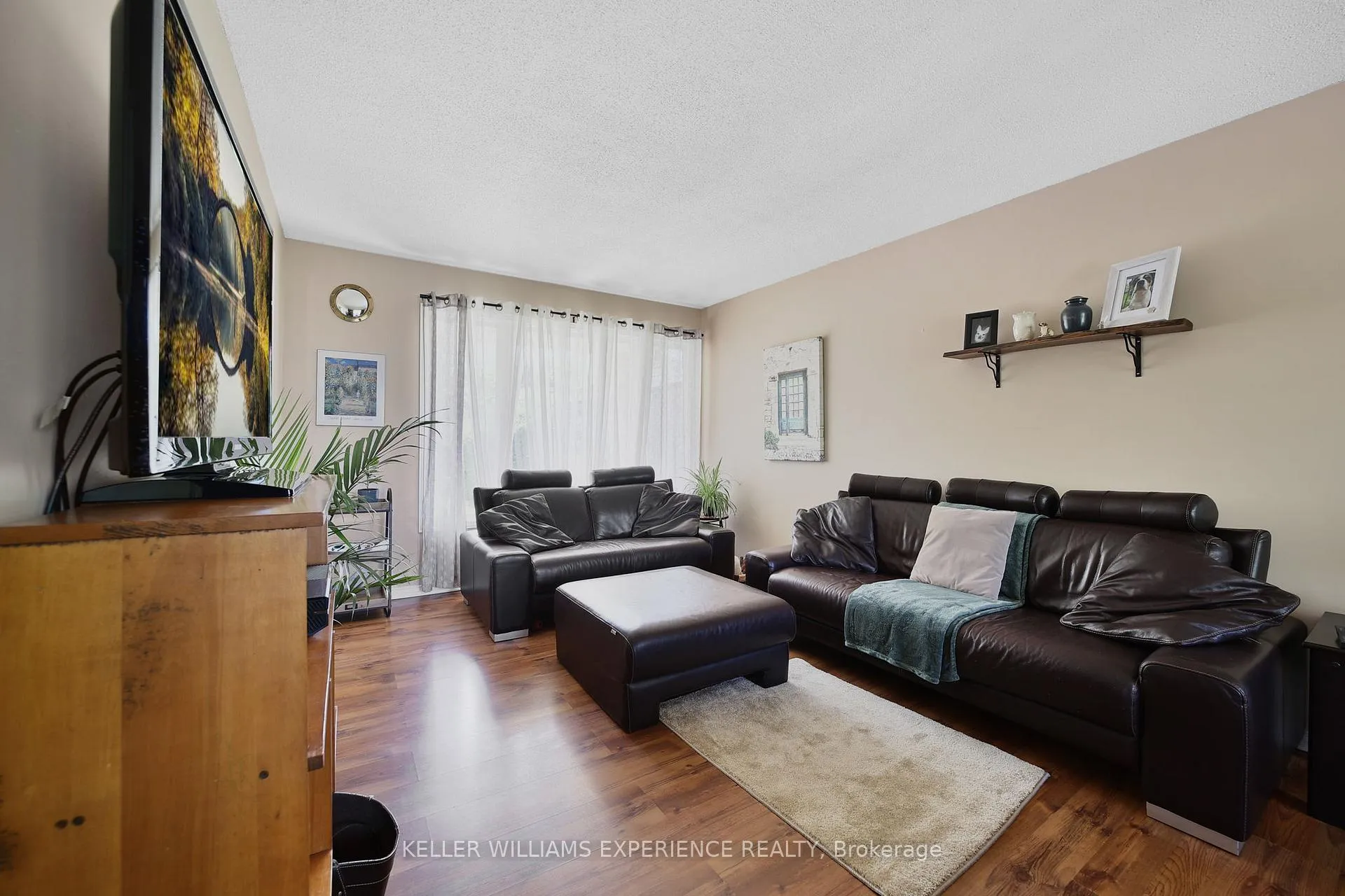 Photo 11 of 45 Garden Drive, Barrie, Allandale Heights — HOMEH