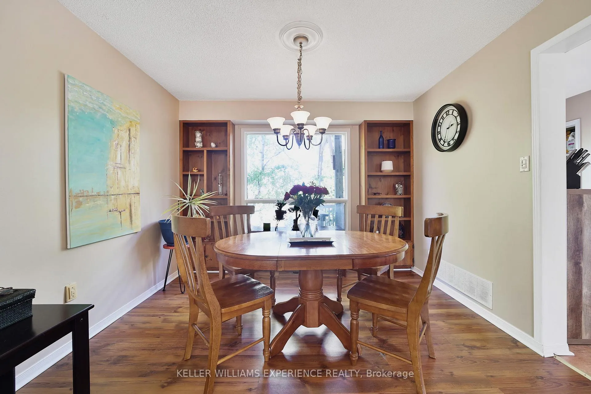 Photo 18 of 45 Garden Drive, Barrie, Allandale Heights — HOMEH